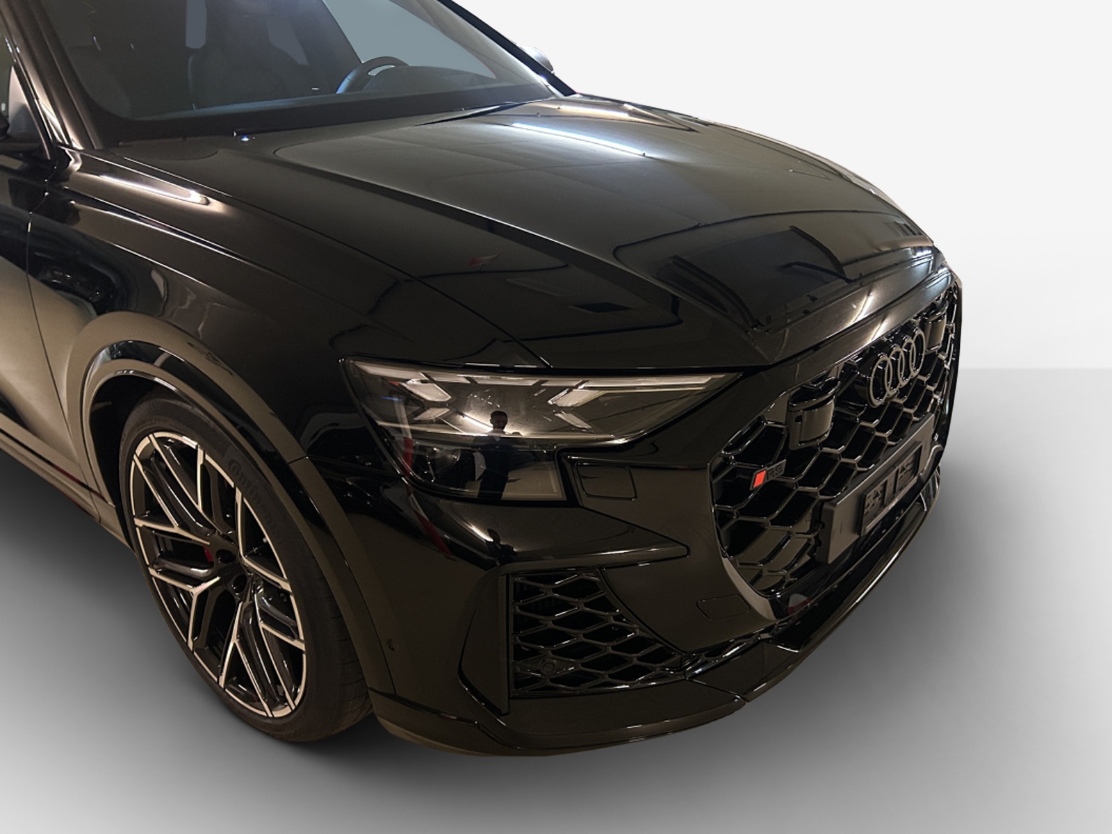 AUDI RSQ8 performance quattro-image-15
