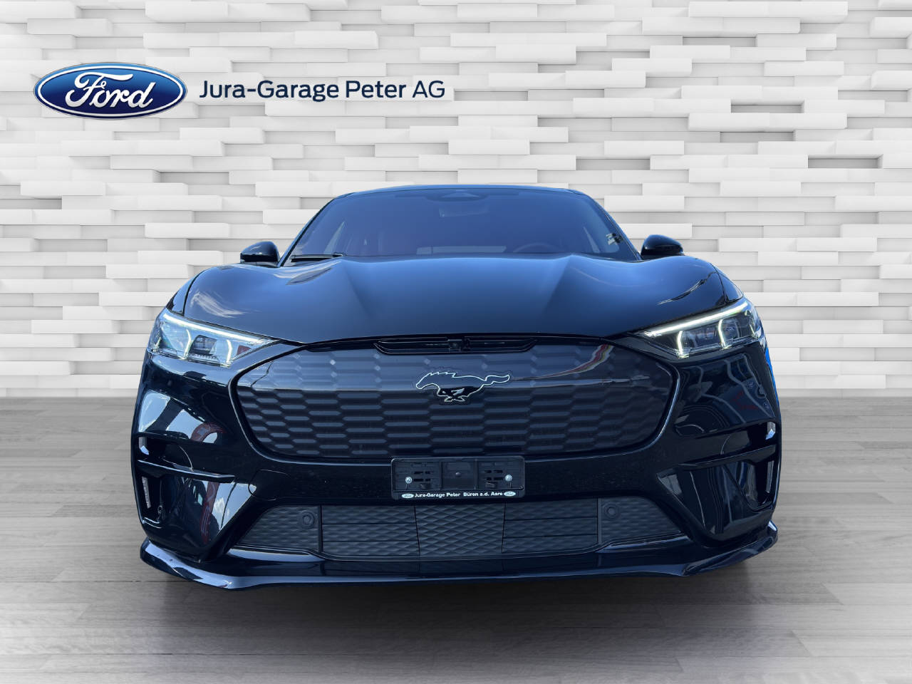 FORD Mustang Mach-E Extended GT AWD-showroom-element-1