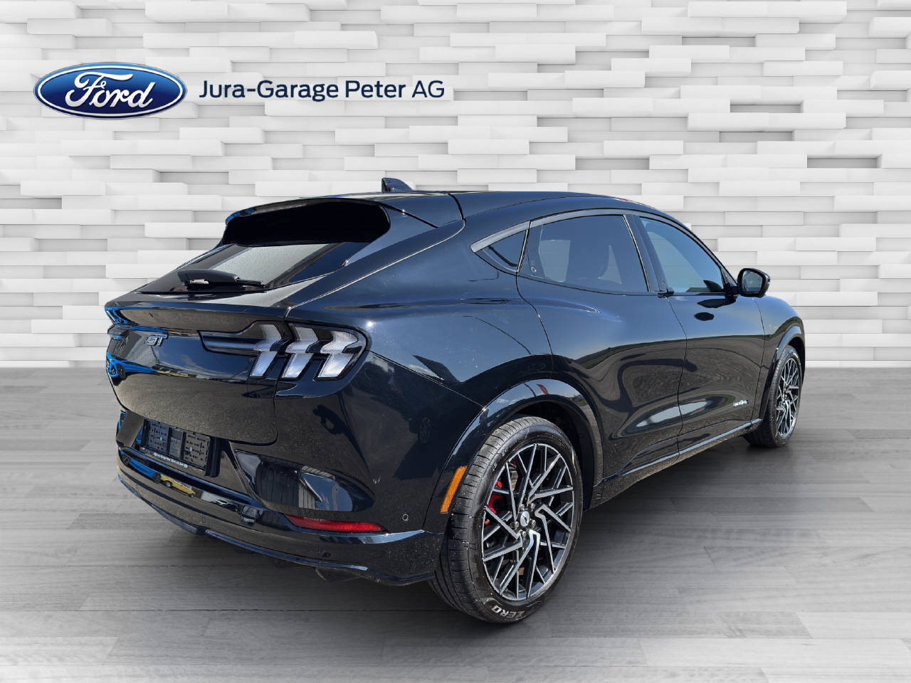 FORD Mustang Mach-E Extended GT AWD-image-5