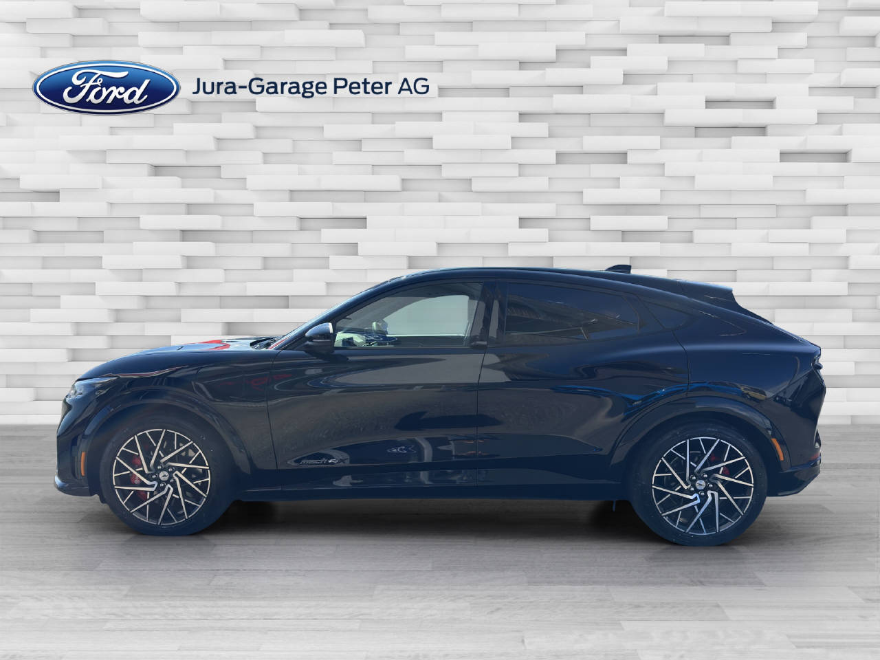 FORD Mustang Mach-E Extended GT AWD-image-4