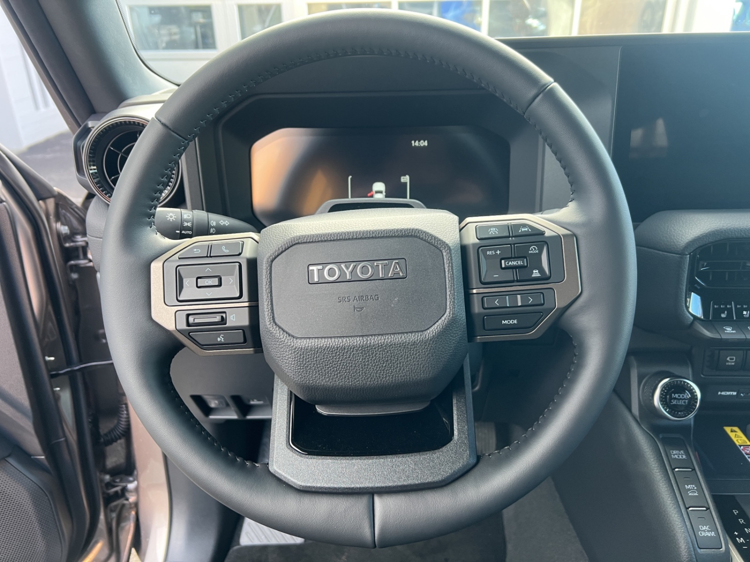 TOYOTA Land Cruiser 2.8 D Style-image-11
