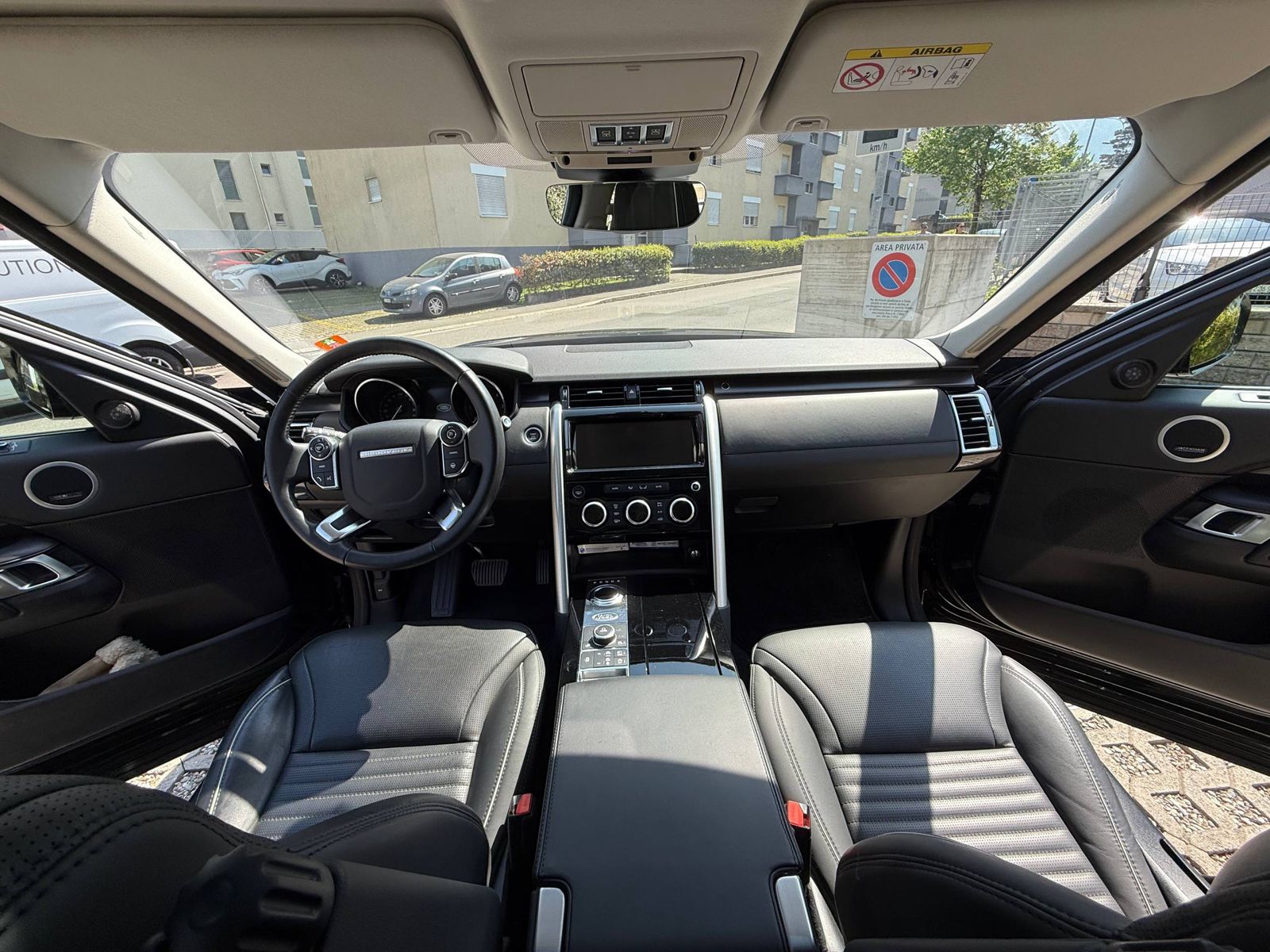 LAND ROVER Discovery 2.0 SD4 S Automatic-image-6