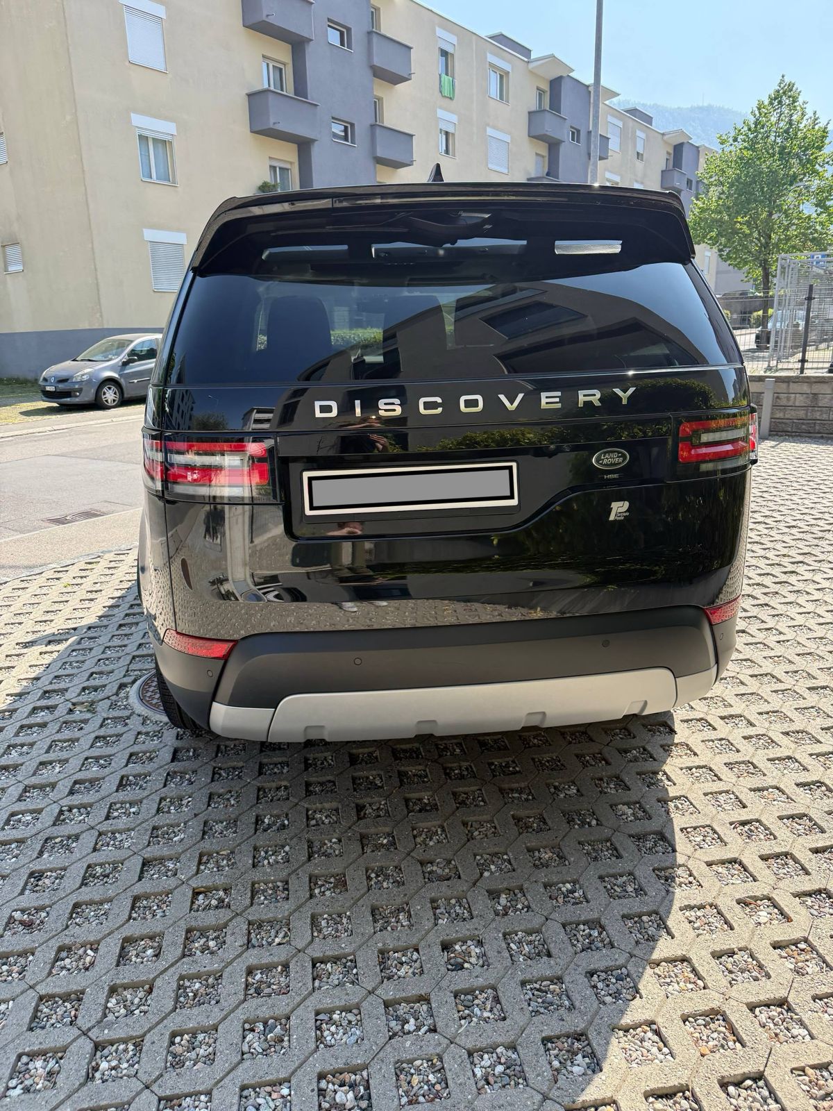 LAND ROVER Discovery 2.0 SD4 S Automatic-image-3