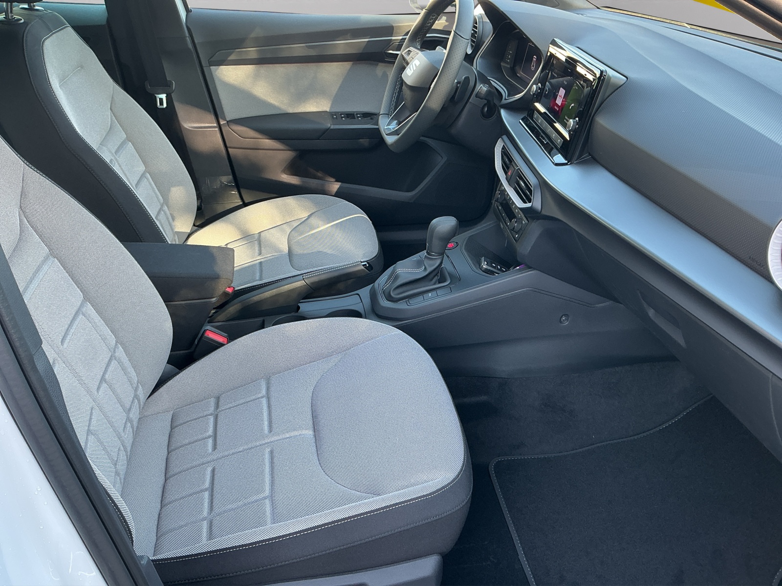 SEAT Ibiza 1.0 EcoTSI Move FR-image-10