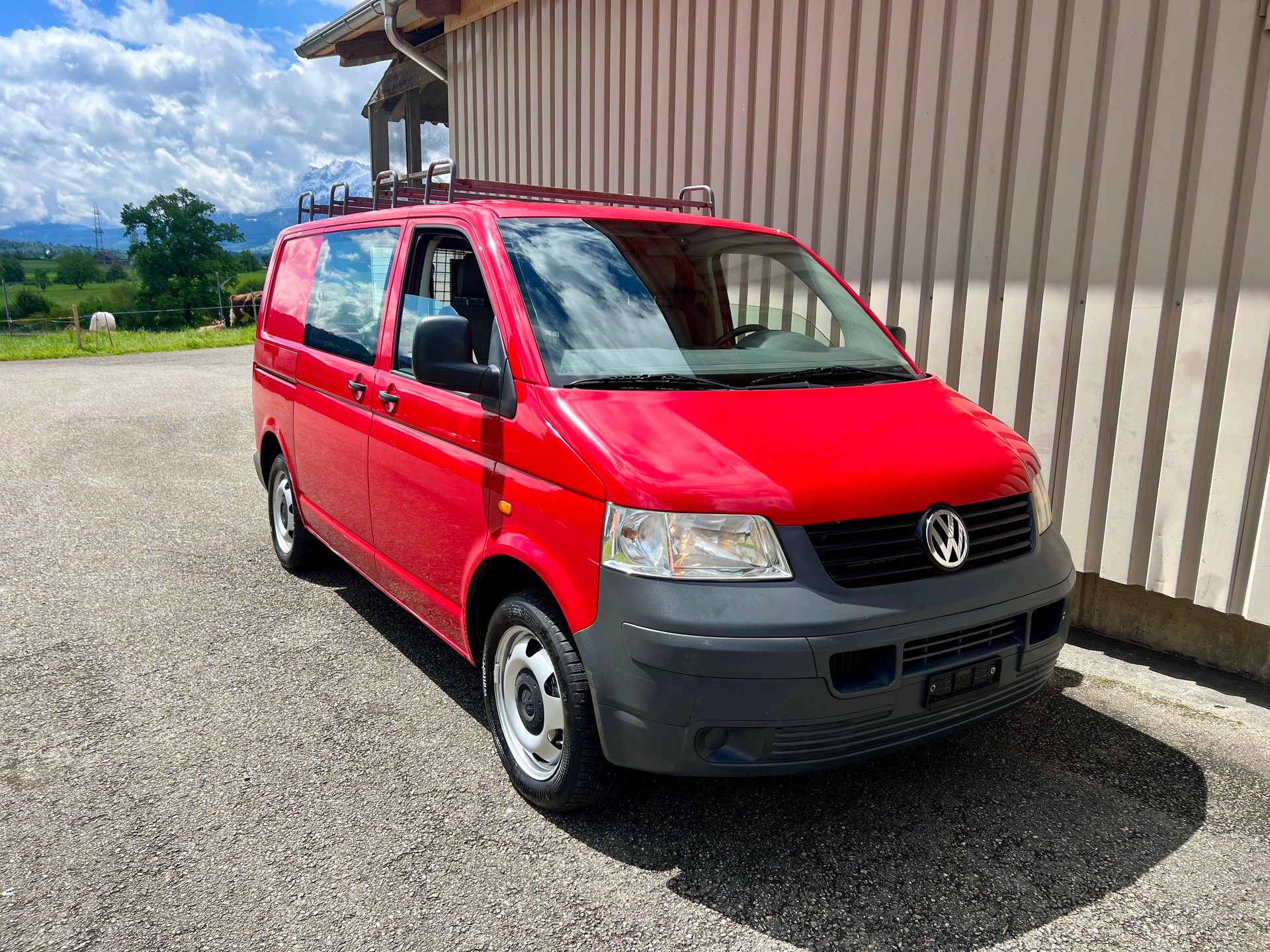 VW T5 2.5 TDI PD 4MOTION "rote Legende" by Nutzfahrzeugcenter Seetal-image-1