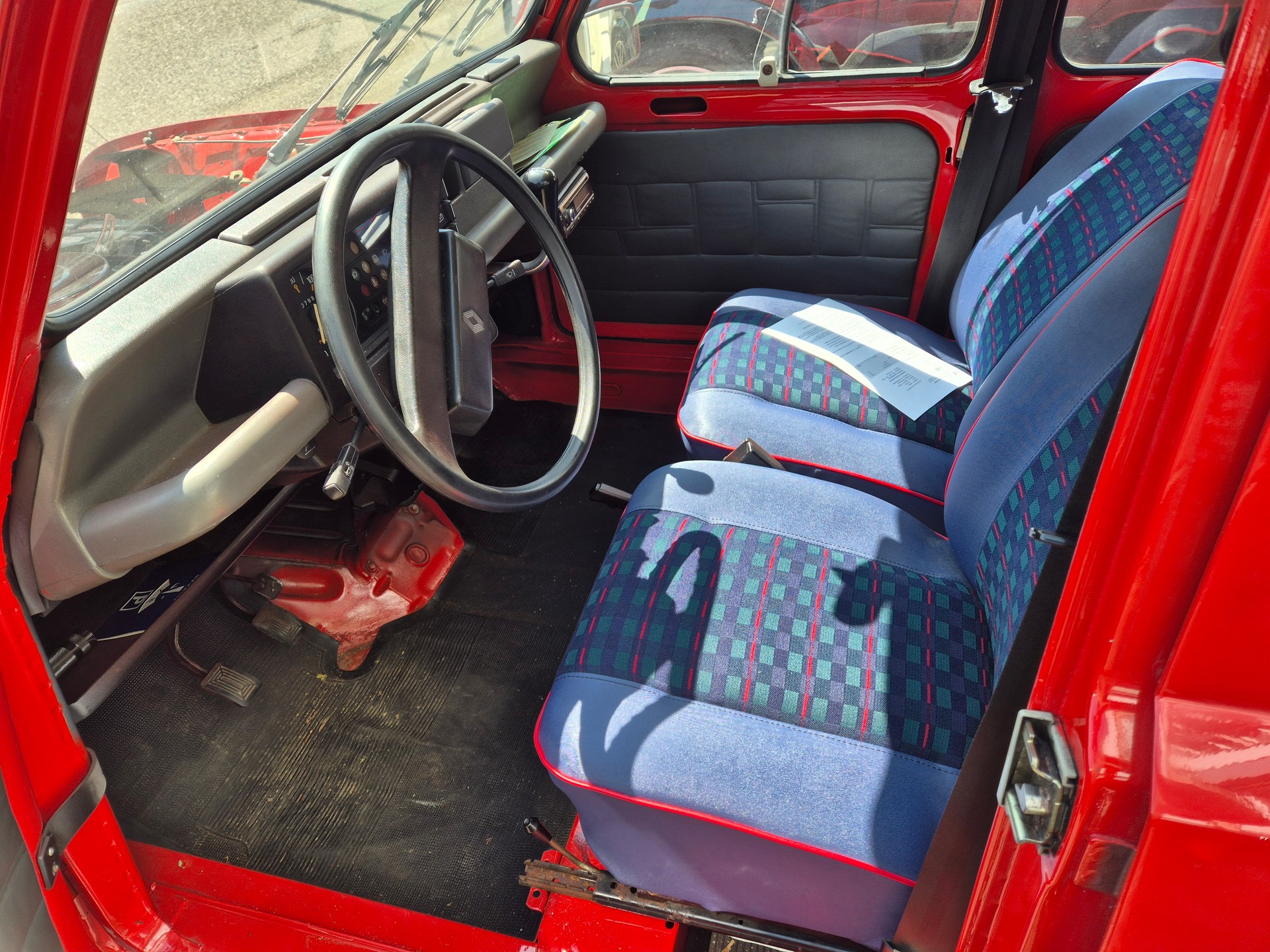 RENAULT R4 1100 Base-image-3