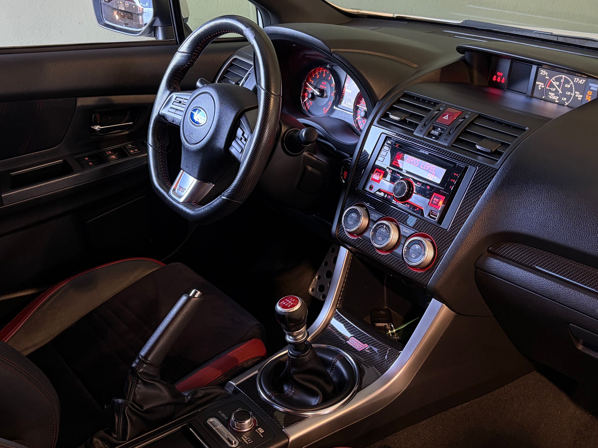 SUBARU WRX 2.5 Turbo 4WD STI Sport S *** 356 PS *** Ab MFK *** CH- Fahrzeug ***-image-13