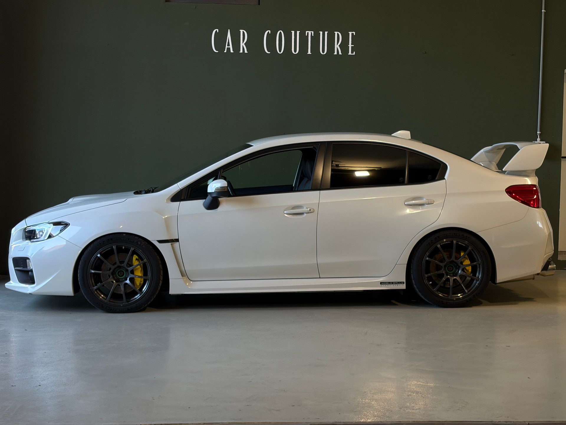 SUBARU WRX 2.5 Turbo 4WD STI Sport S *** 356 PS *** Ab MFK *** CH- Fahrzeug ***-showroom-element-3