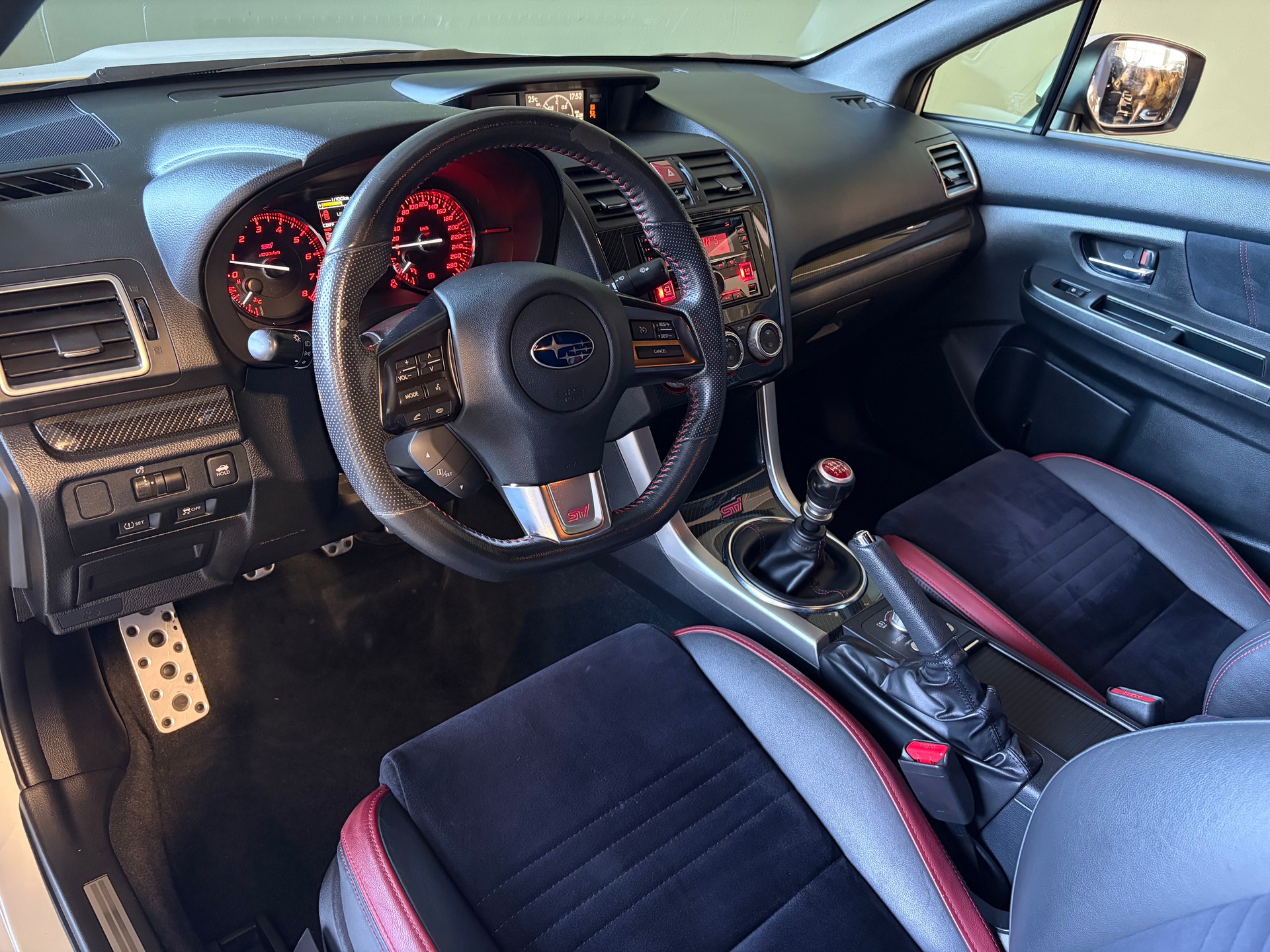 SUBARU WRX 2.5 Turbo 4WD STI Sport S *** 356 PS *** Ab MFK *** CH- Fahrzeug ***-image-11