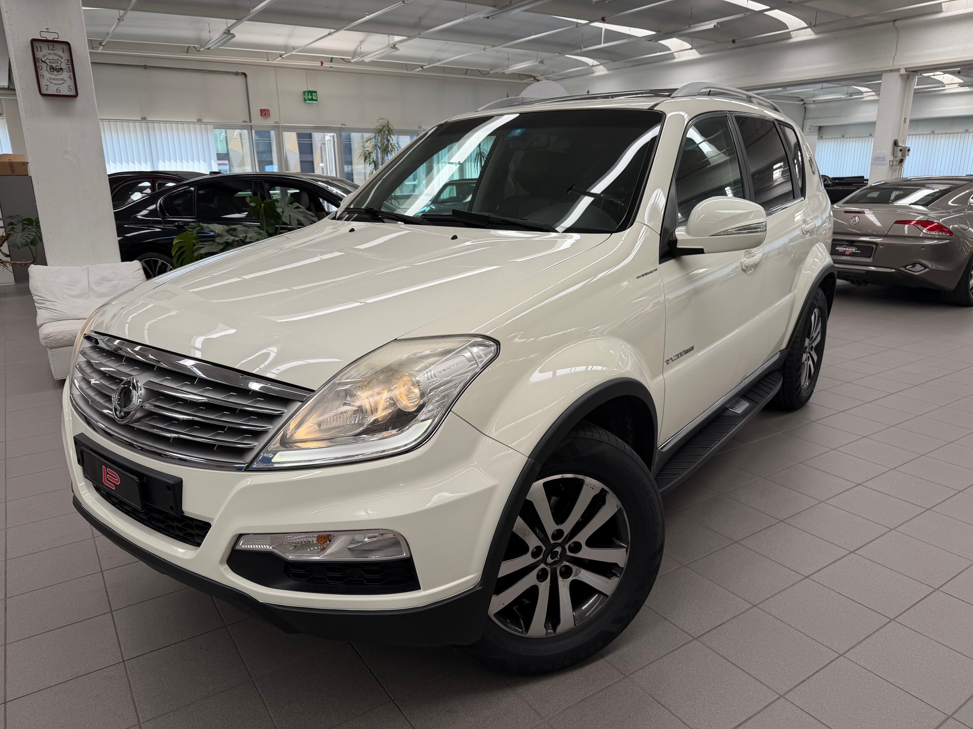 KGM-SsangYong Rexton RX200 e-XDi Sapphire 4WD Automatic