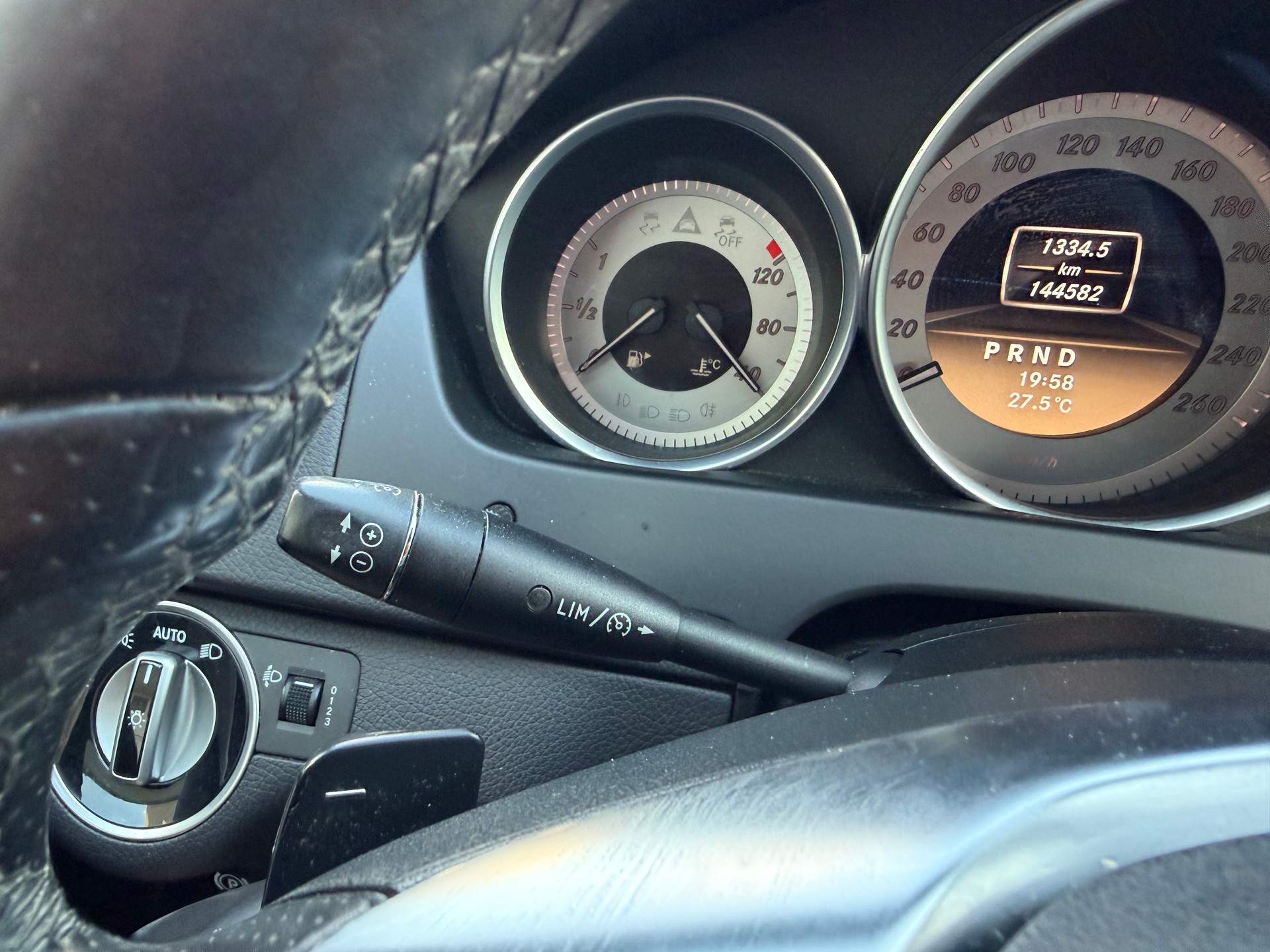 MERCEDES-BENZ C 250 CDI Elégance 4Matic 7G-Tronic-image-15