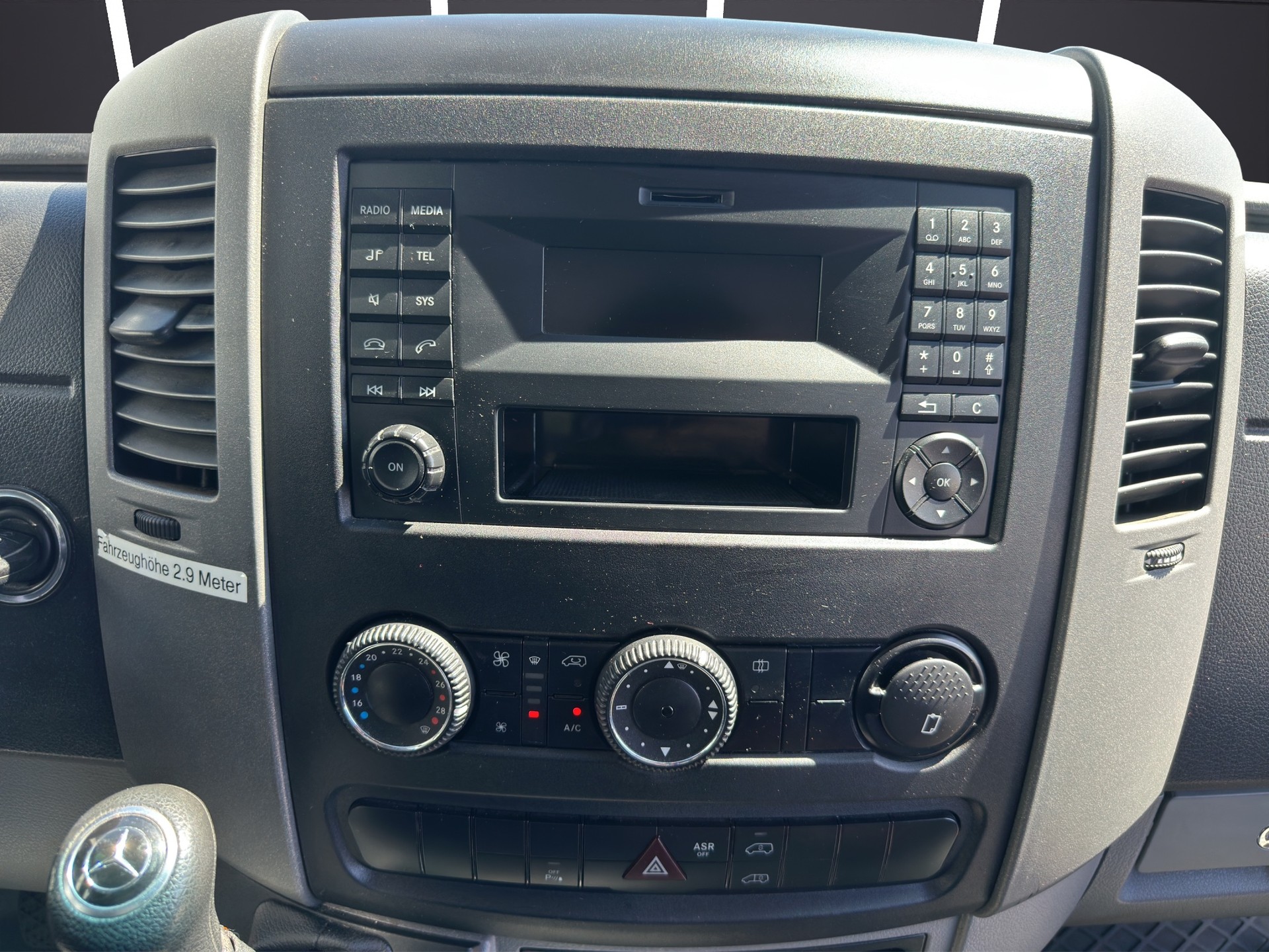 MERCEDES-BENZ Sprinter 316 CDI Standard 4x4 Automat-image-21