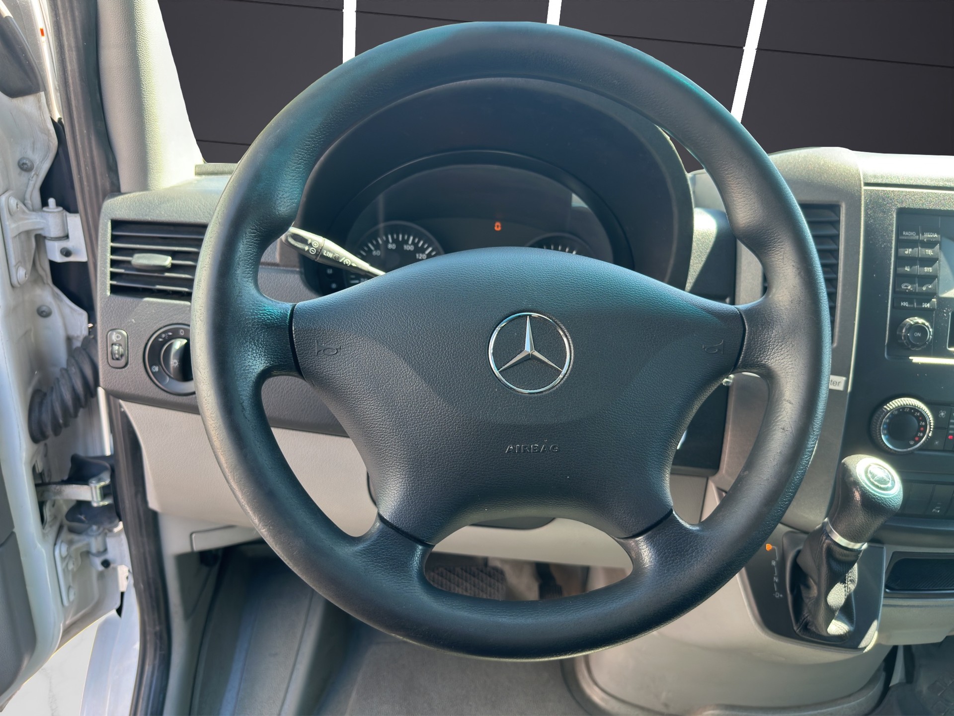 MERCEDES-BENZ Sprinter 316 CDI Standard 4x4 Automat-image-15