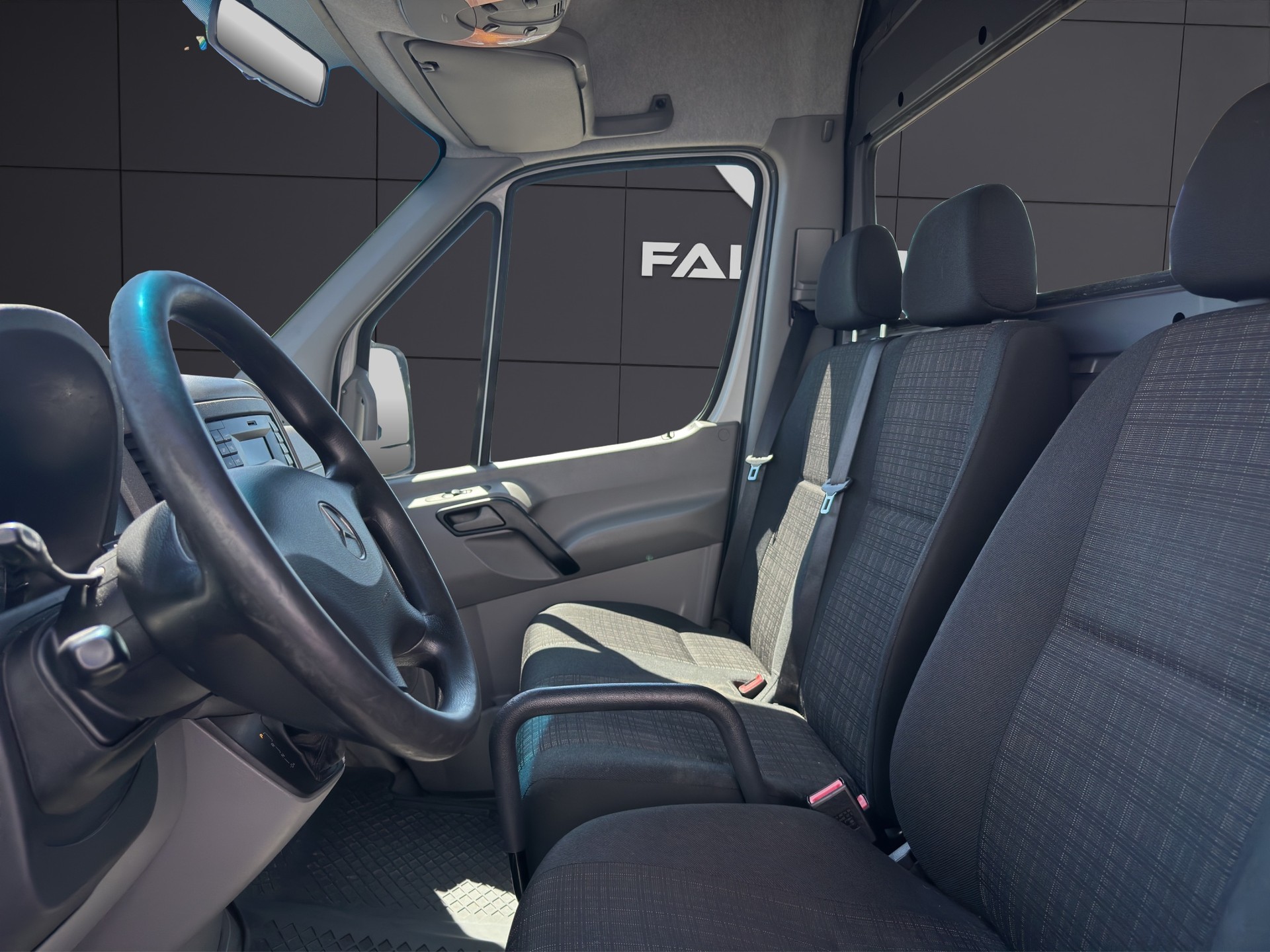 MERCEDES-BENZ Sprinter 316 CDI Standard 4x4 Automat-image-13