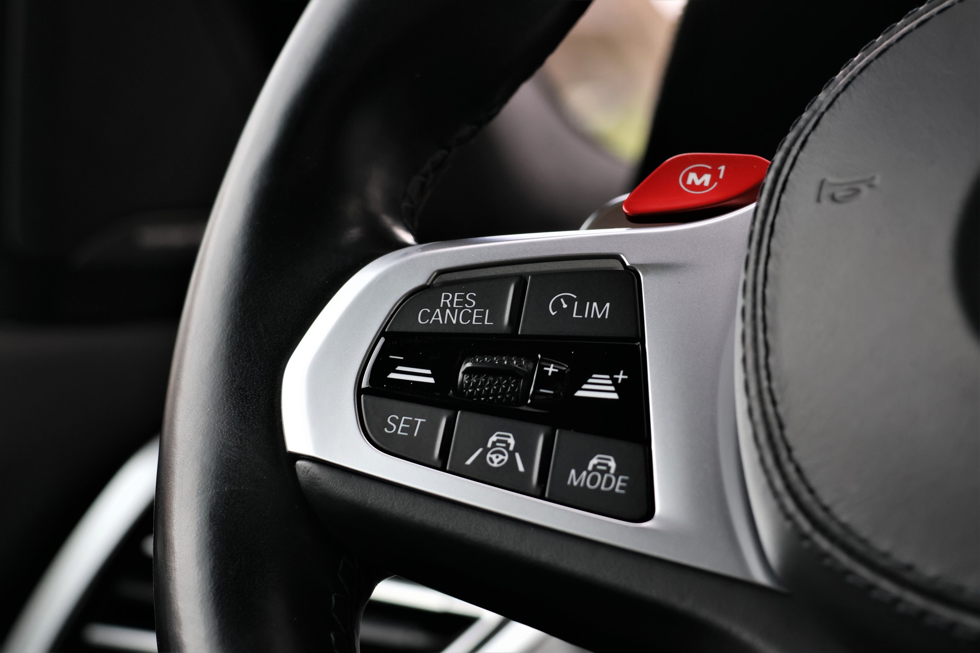 BMW X5M Competition Steptronic Competition + 3.5T AHK-image-17
