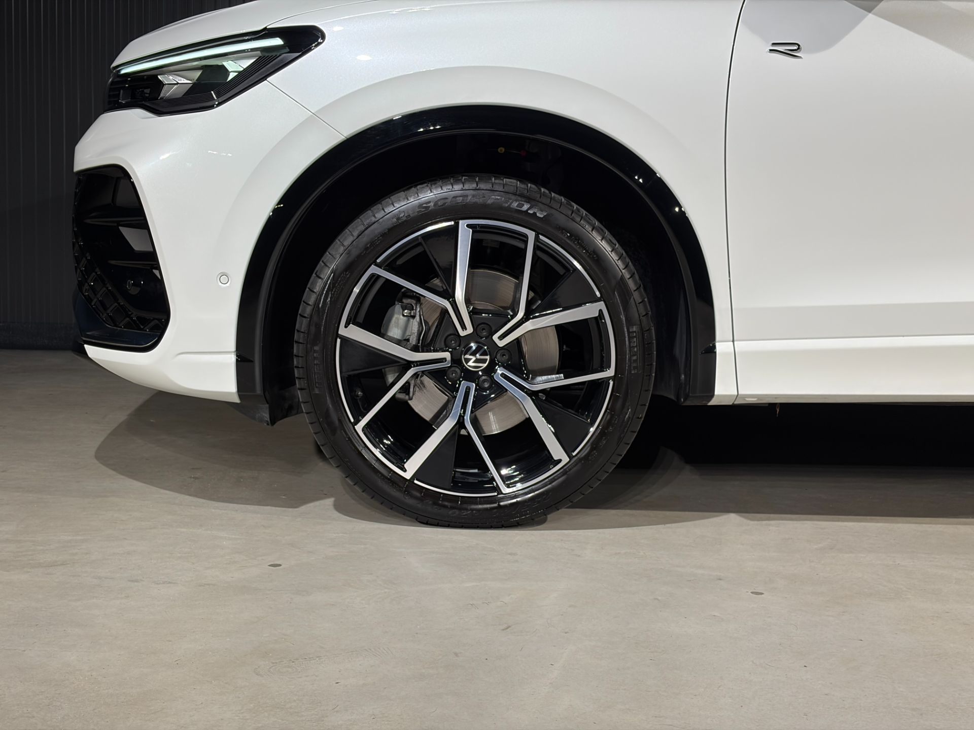 VW Tiguan 2.0 TDI SCR R-Line DSG-image-26