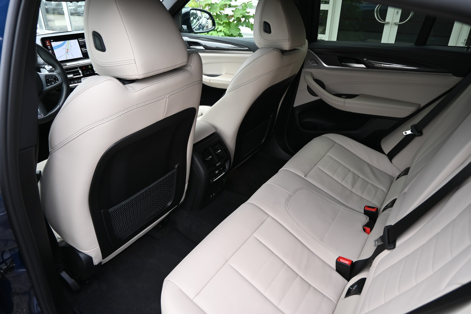 BMW X4 xDrive 48V 30d M Sport Steptronic + Voll-Ausstattung + AHK 2000kg-image-14