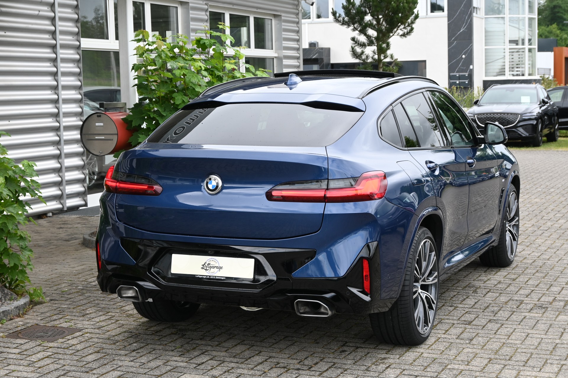 BMW X4 xDrive 48V 30d M Sport Steptronic + Voll-Ausstattung + AHK 2000kg-image-7