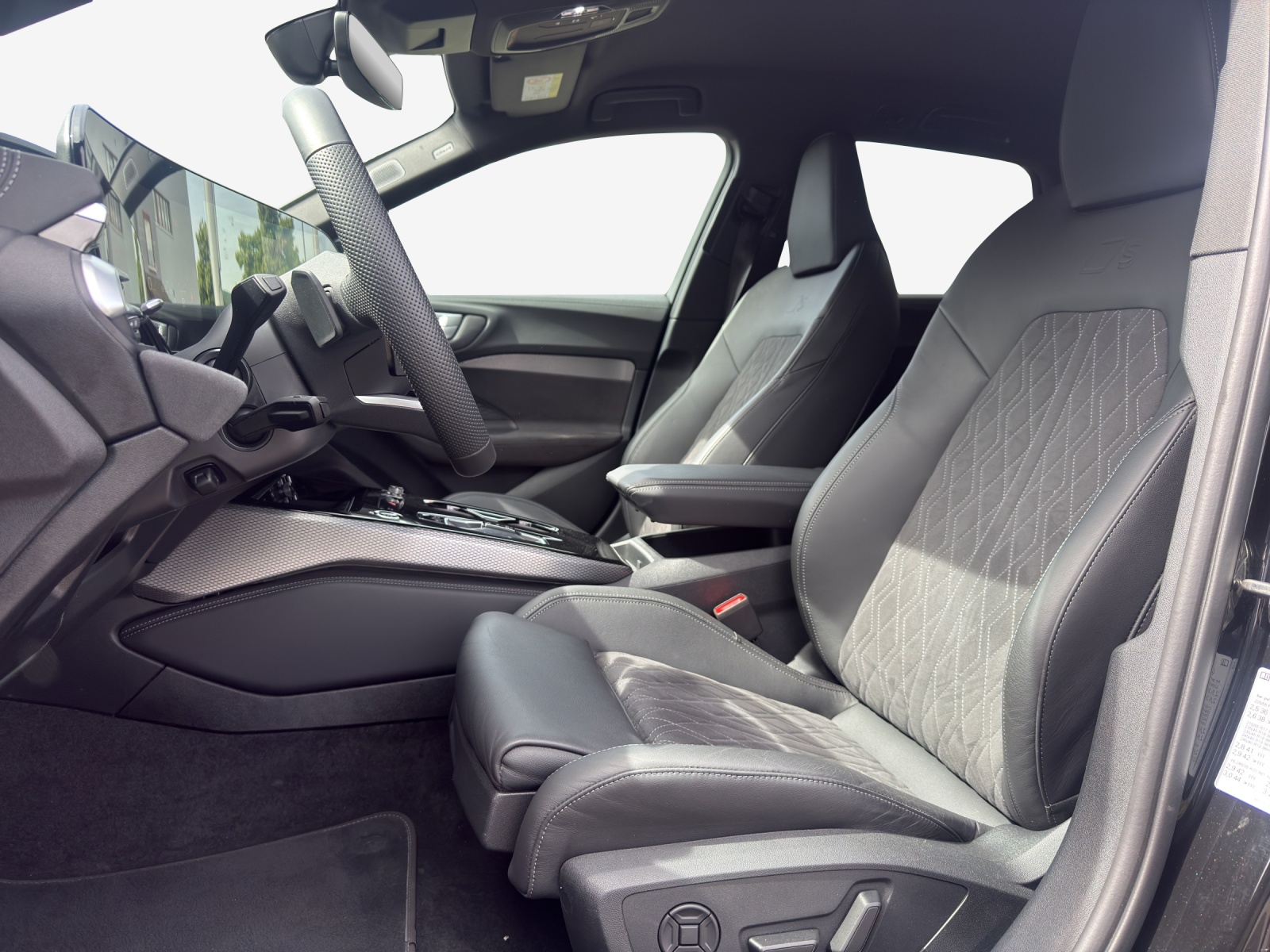 AUDI A5 Avant TDI quattro 150 kW S tronic-image-7