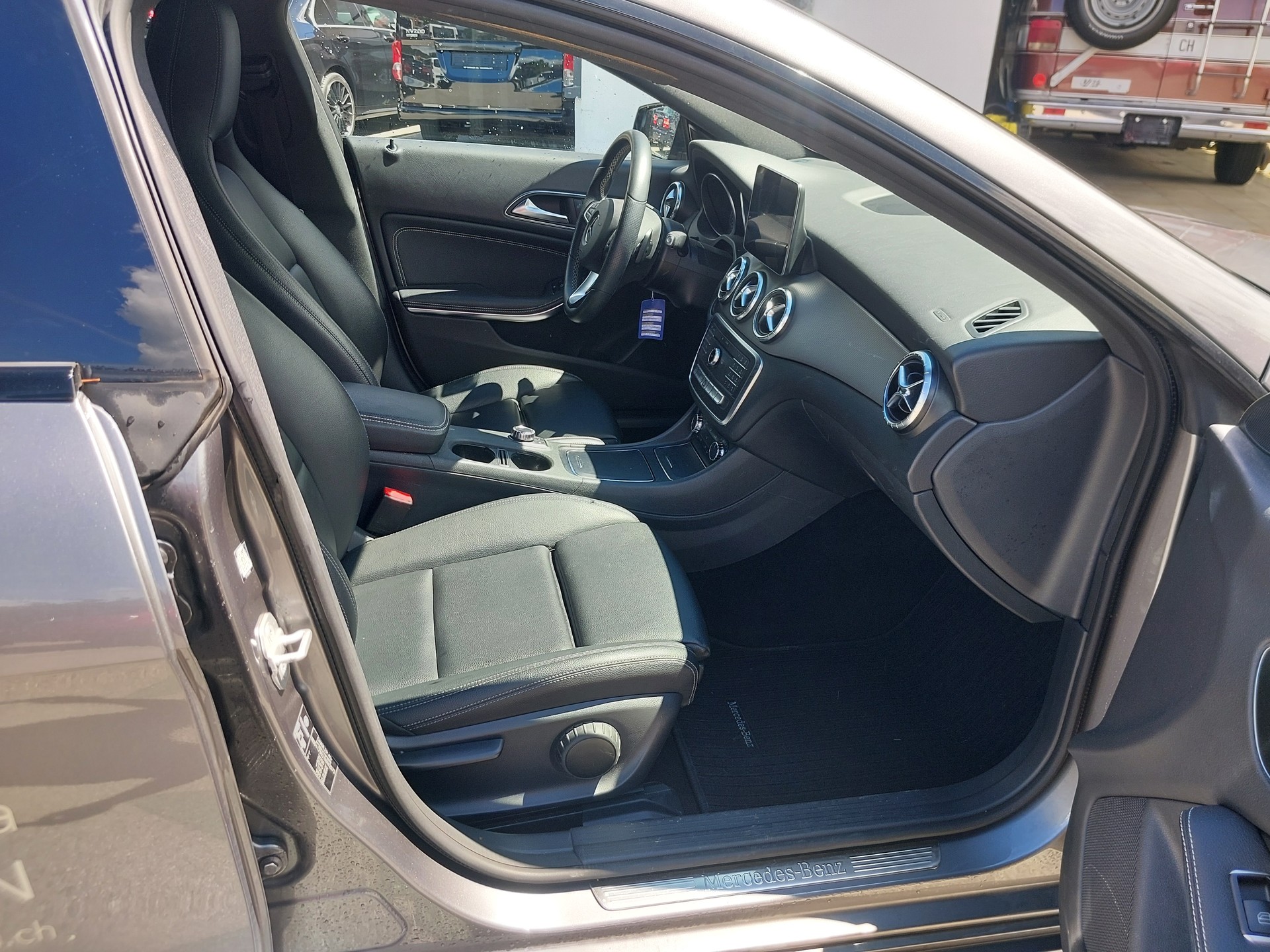 MERCEDES-BENZ CLA Shooting Brake 220 CDI 7G-DCT-image-7