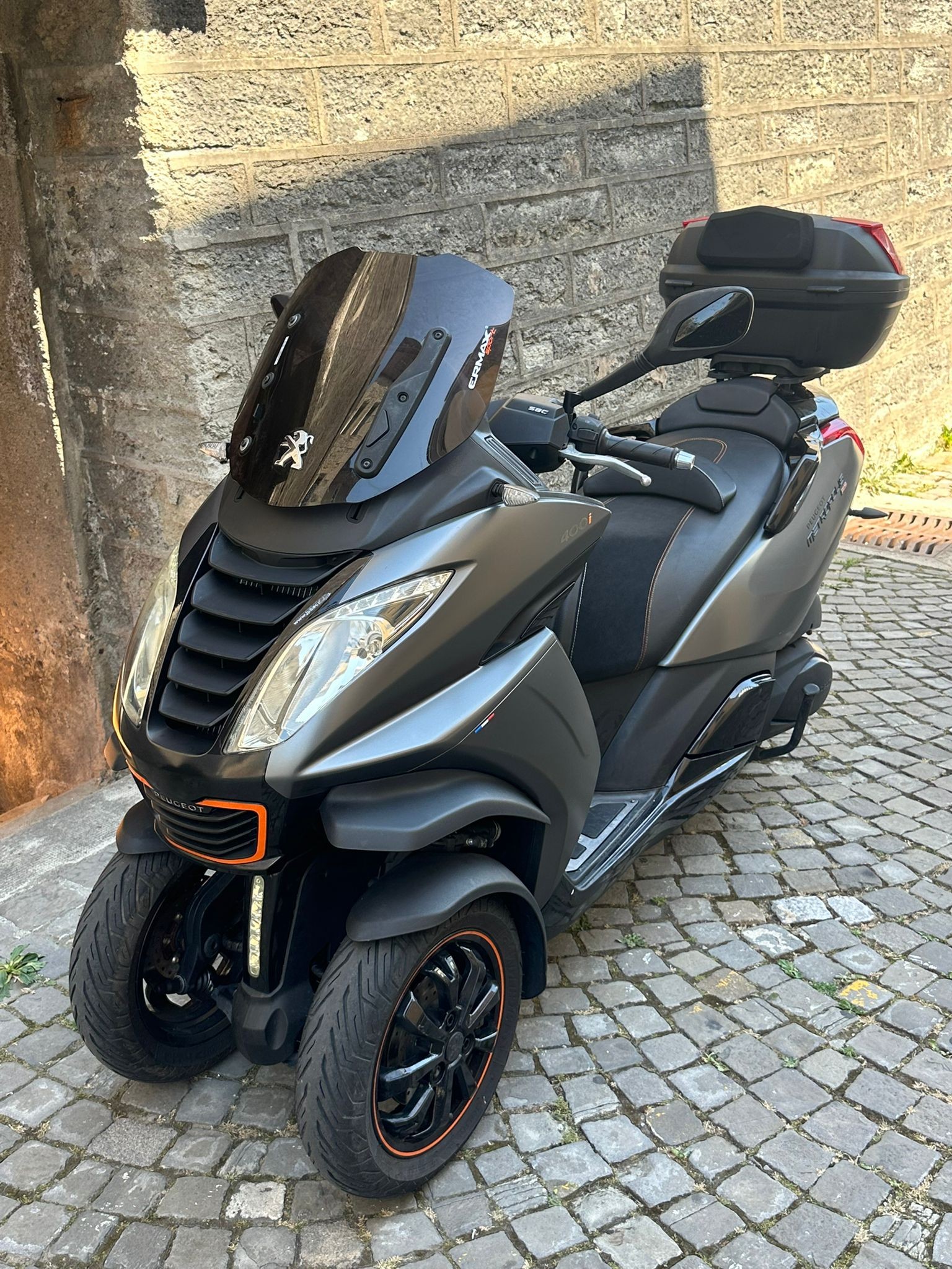 PEUGEOT Metropolis 400-image-0