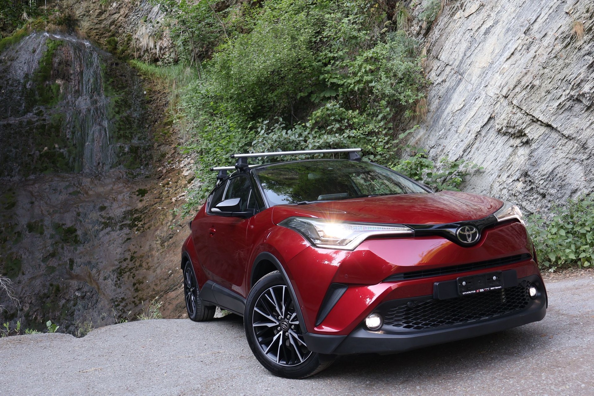 TOYOTA C-HR 1.2 Turbo Trend 4WD Multidrive S-showroom-element-3