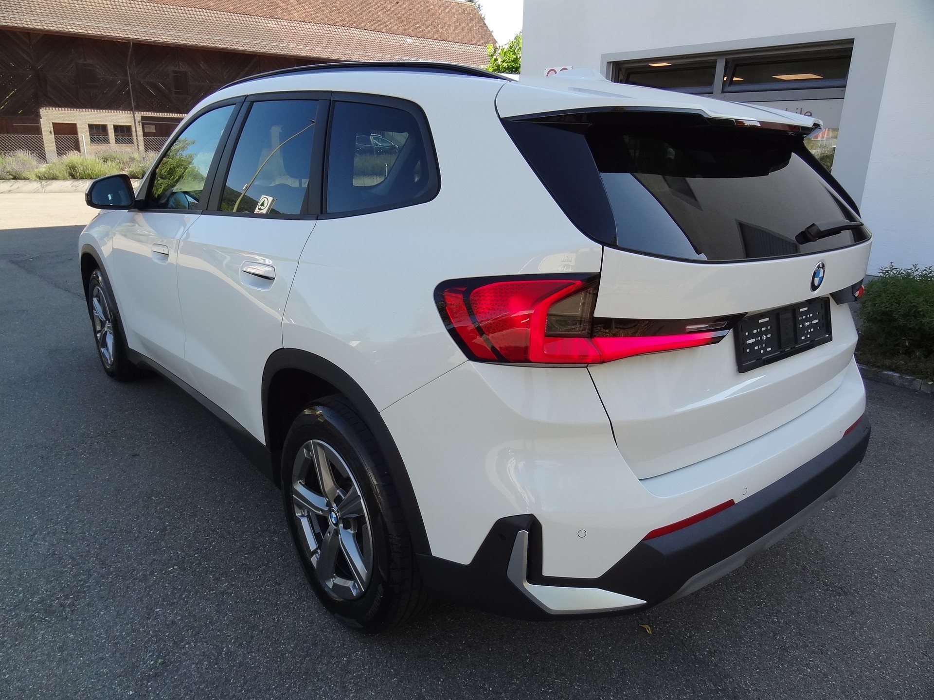 BMW X1 xDrive 20d 48V-showroom-element-2
