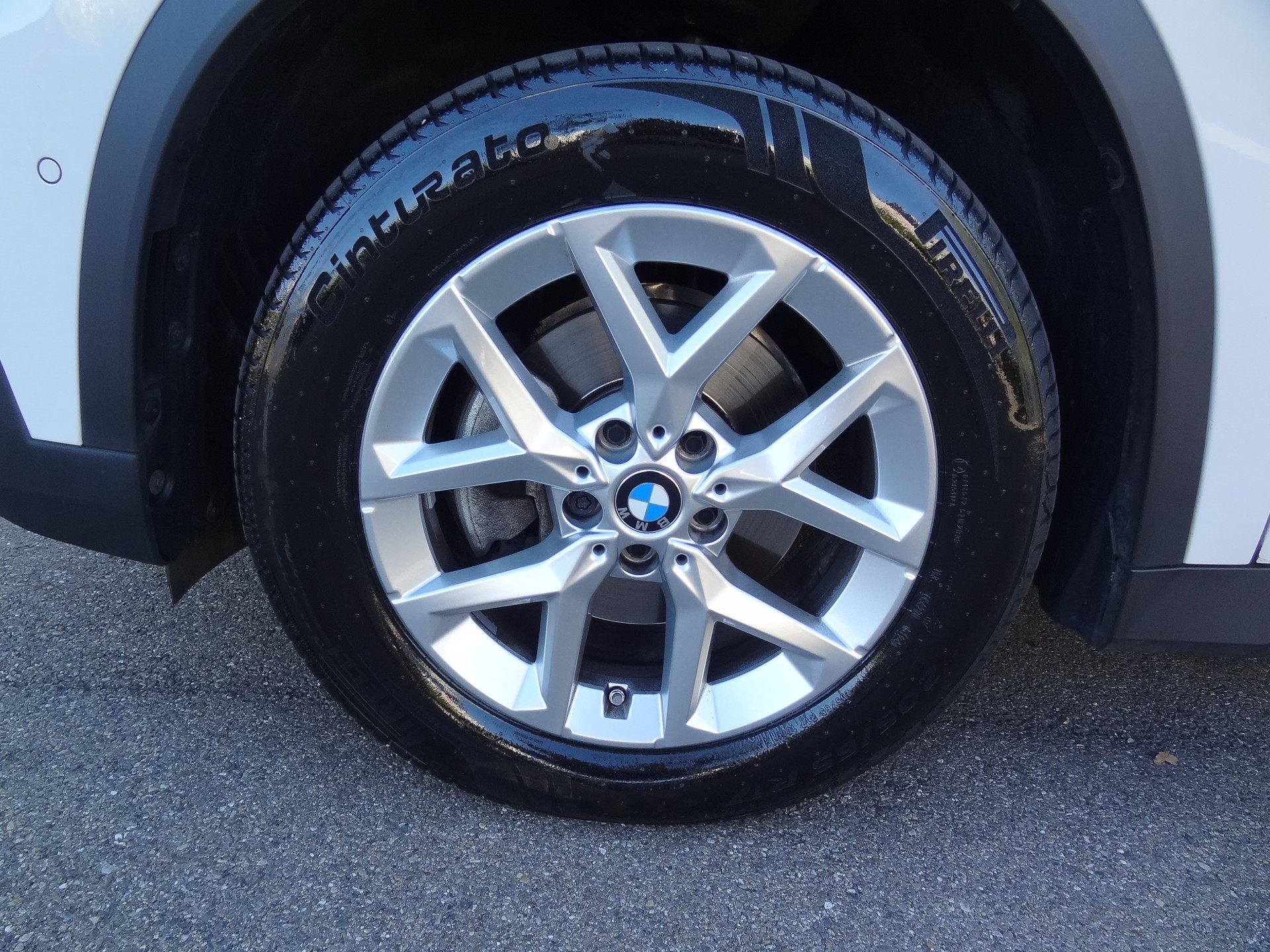 BMW X1 xDrive 20d 48V-showroom-element-3