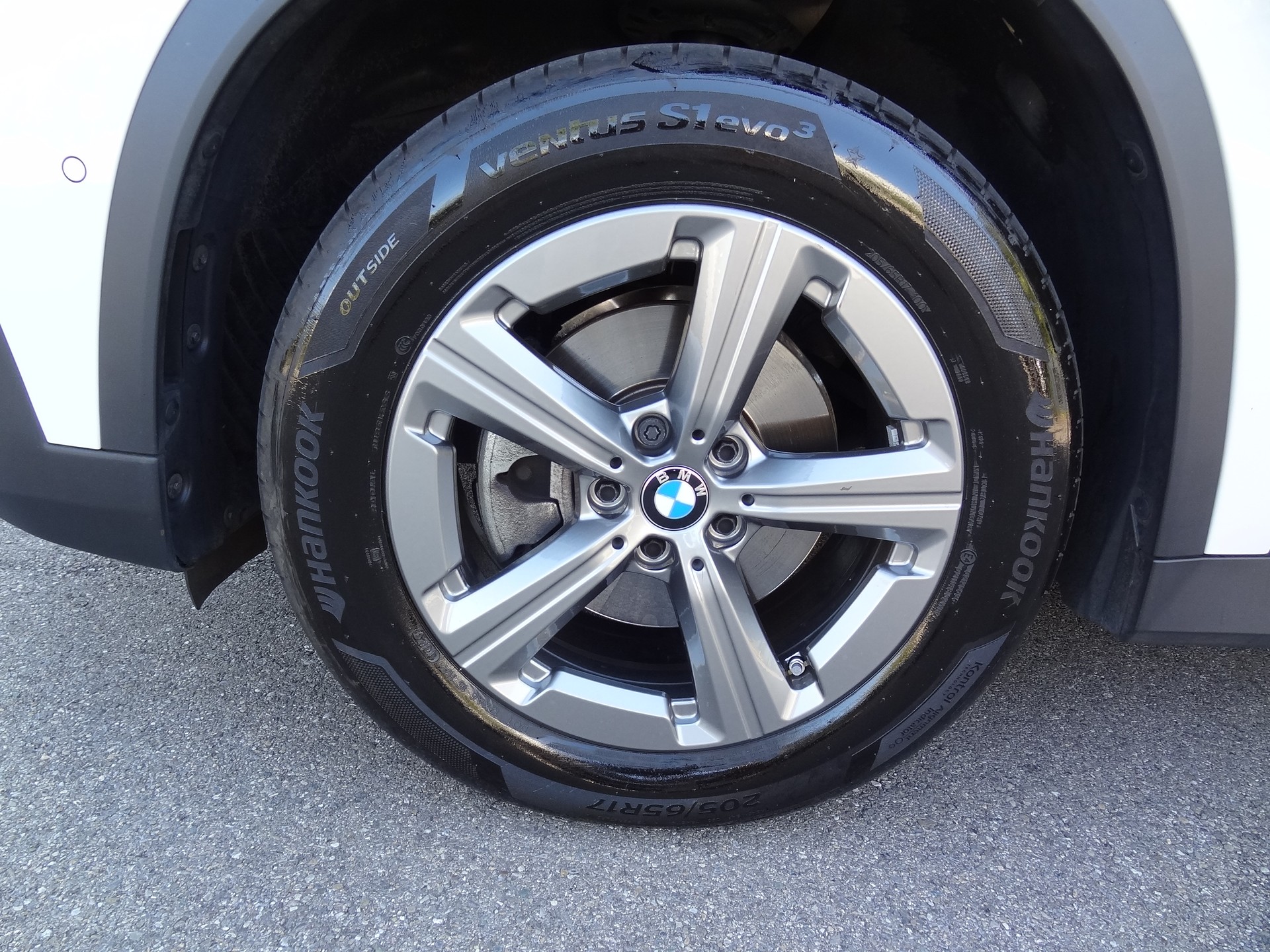 BMW X1 xDrive 20d 48V-showroom-element-3