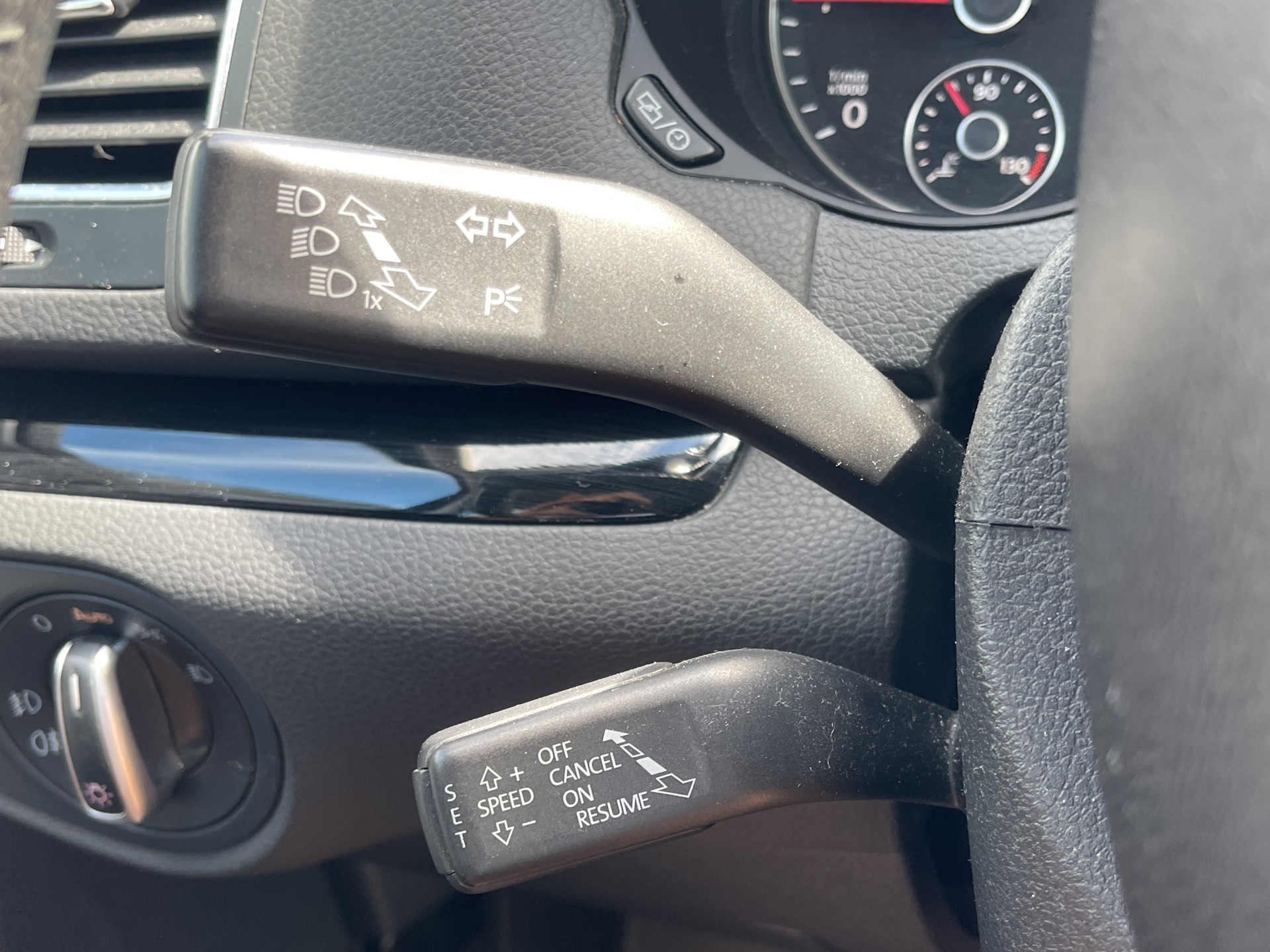 SEAT Alhambra 2.0 TDI 7 Plätzer-image-25