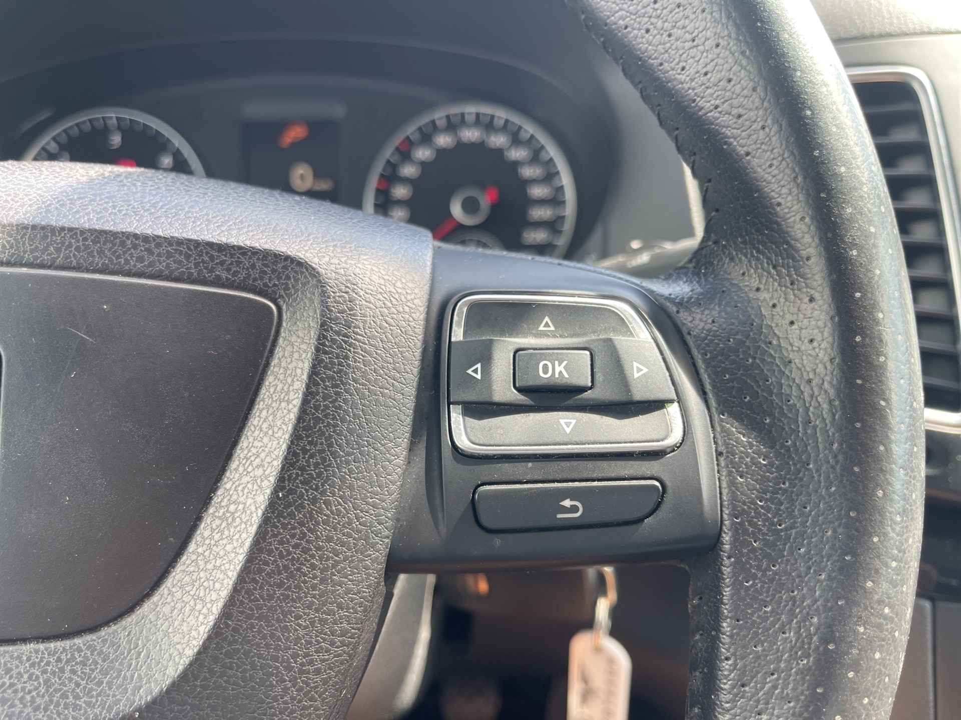 SEAT Alhambra 2.0 TDI 7 Plätzer-image-24