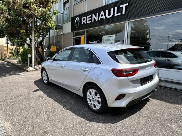 KIA Ceed 1.5 T-GDi MHEV Power DCT-image-4