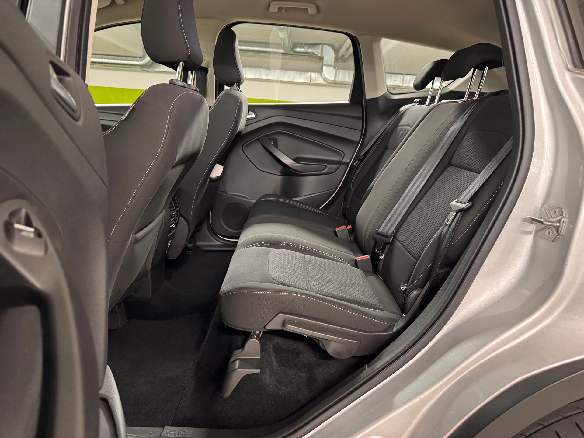 FORD Kuga 1.5 TDCi Titanium 2WD-image-8