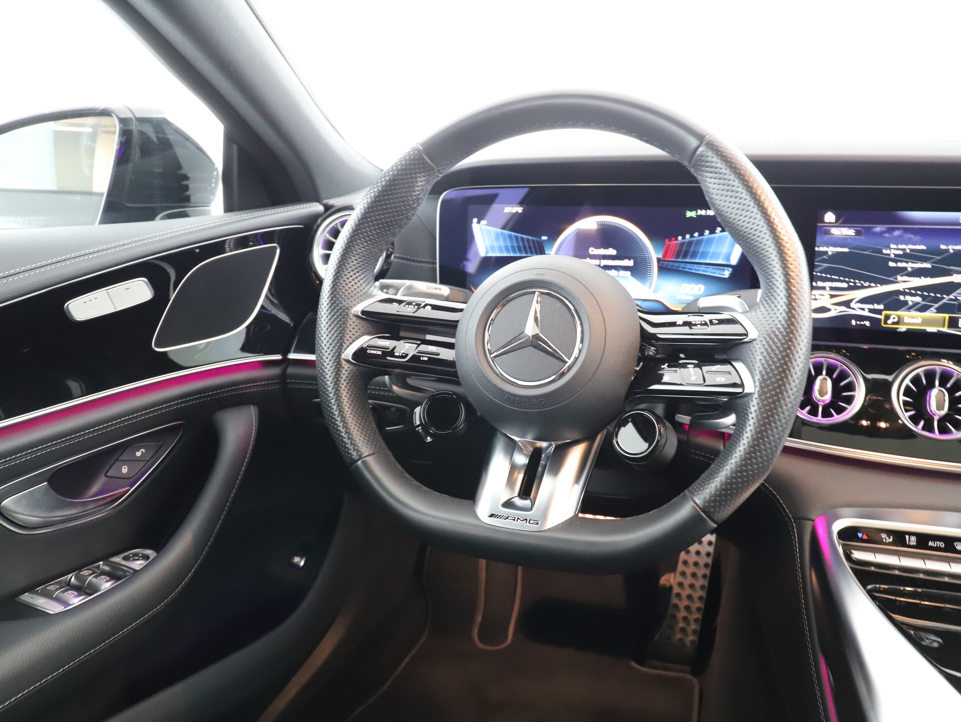 MERCEDES-BENZ AMG GT 4 43 4Matic+-image-13
