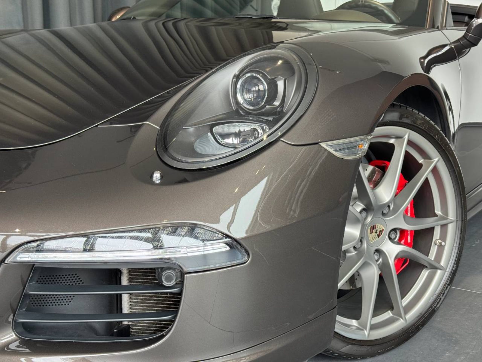 PORSCHE 911 Carrera 4S Cabriolet-image-25