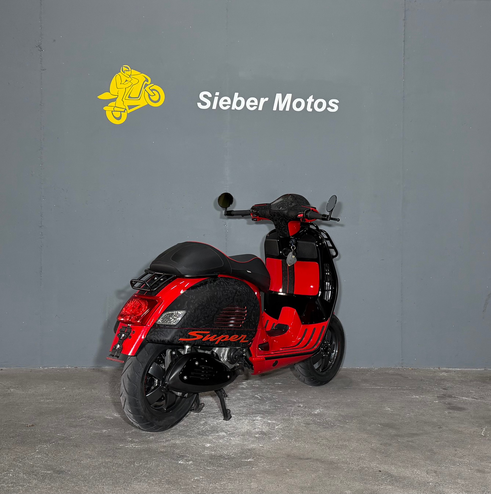 PIAGGIO Vespa GTS Super 300 i.e-image-3