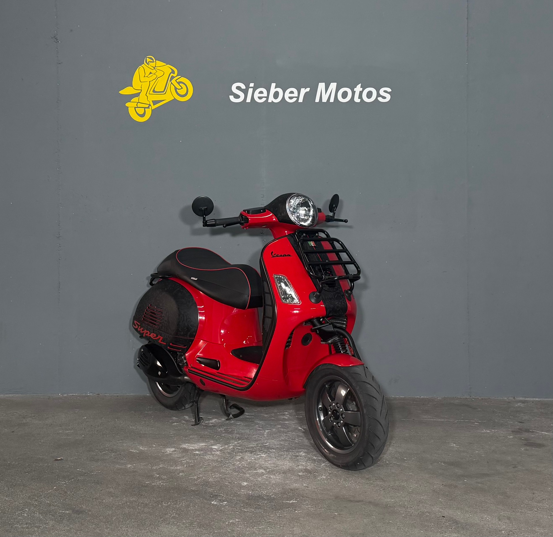PIAGGIO Vespa GTS Super 300 i.e-image-1