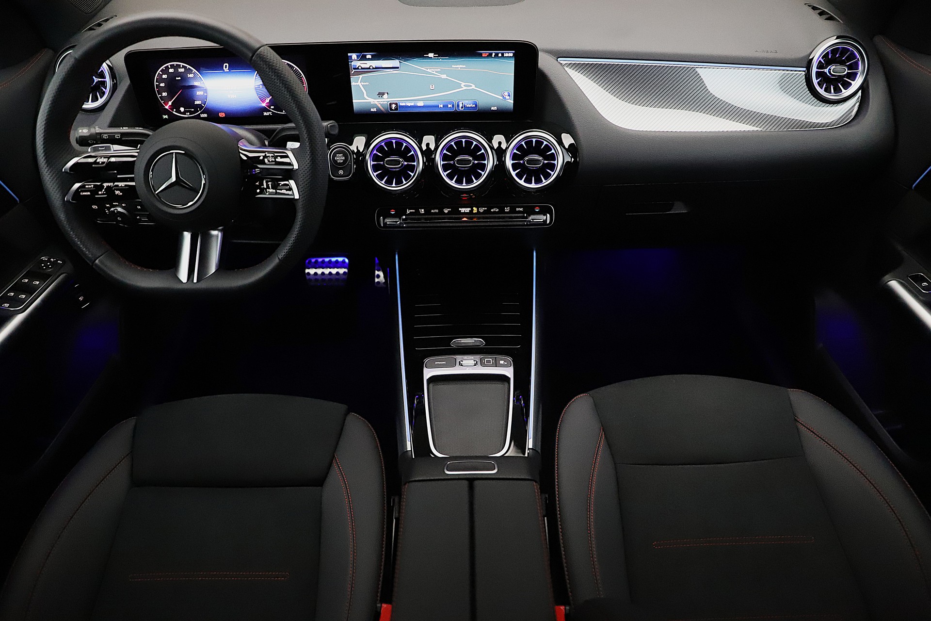 MERCEDES-BENZ GLA 200d 8G-DCT AMG Advance Plus und Night Paket-image-5