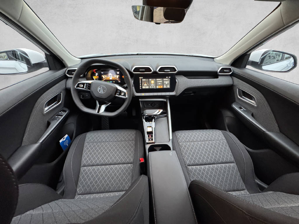 MG ZS 1.5 Hybrid+ Standard-image-8