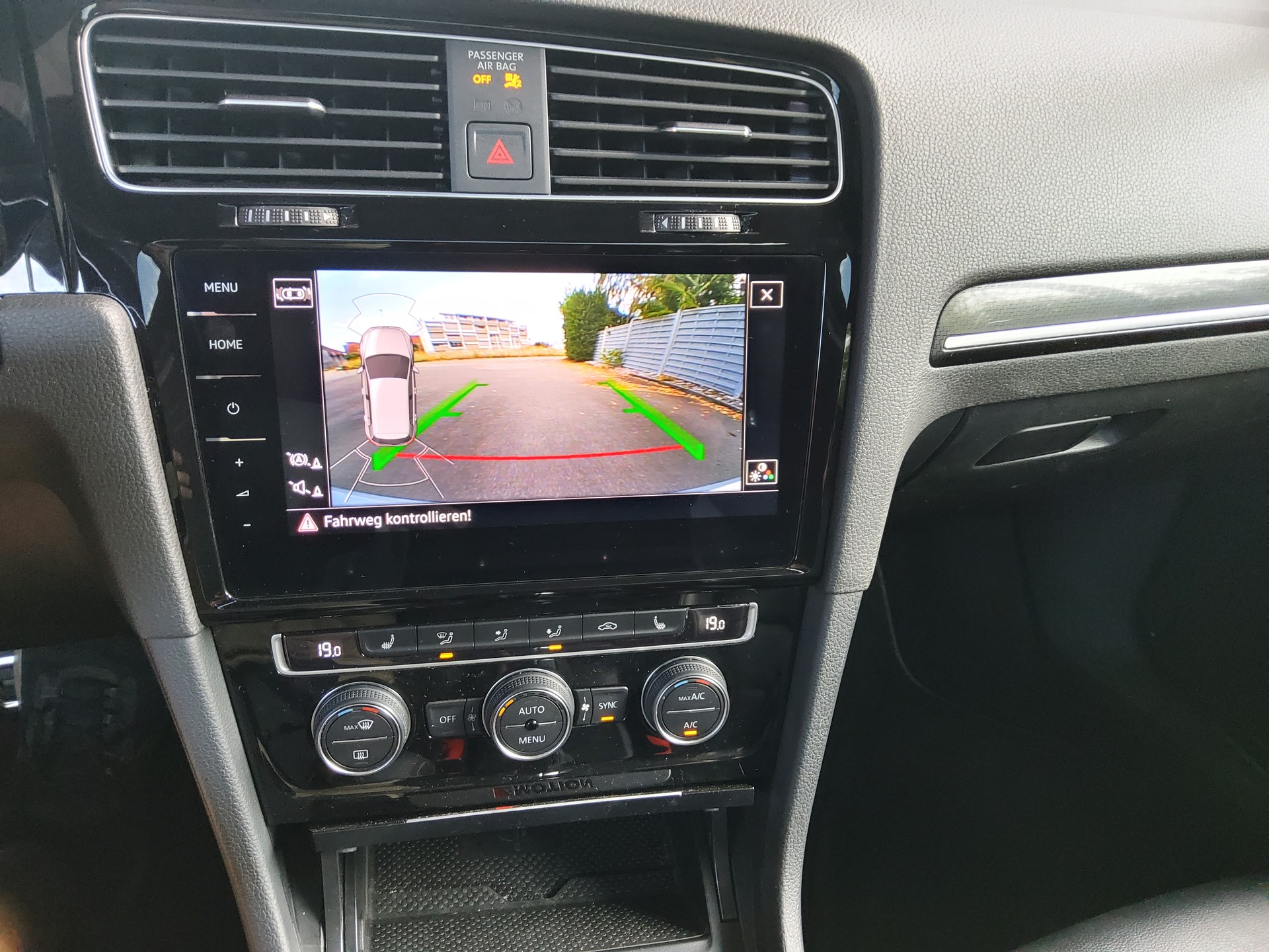 VW Golf 2.0 TSI R 4Motion DSG-image-13