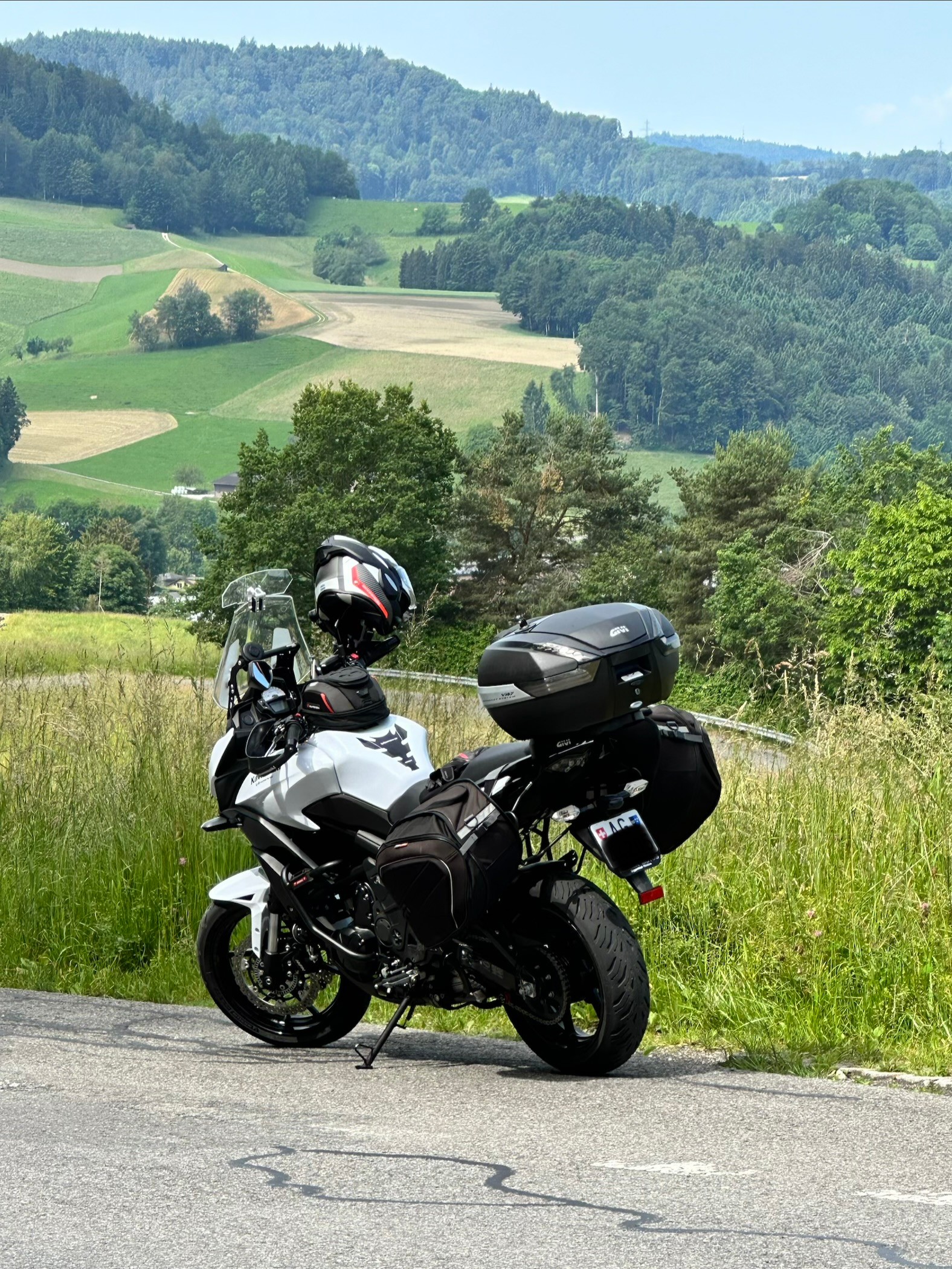 KAWASAKI Versys 650 ABS Tourer-image-2