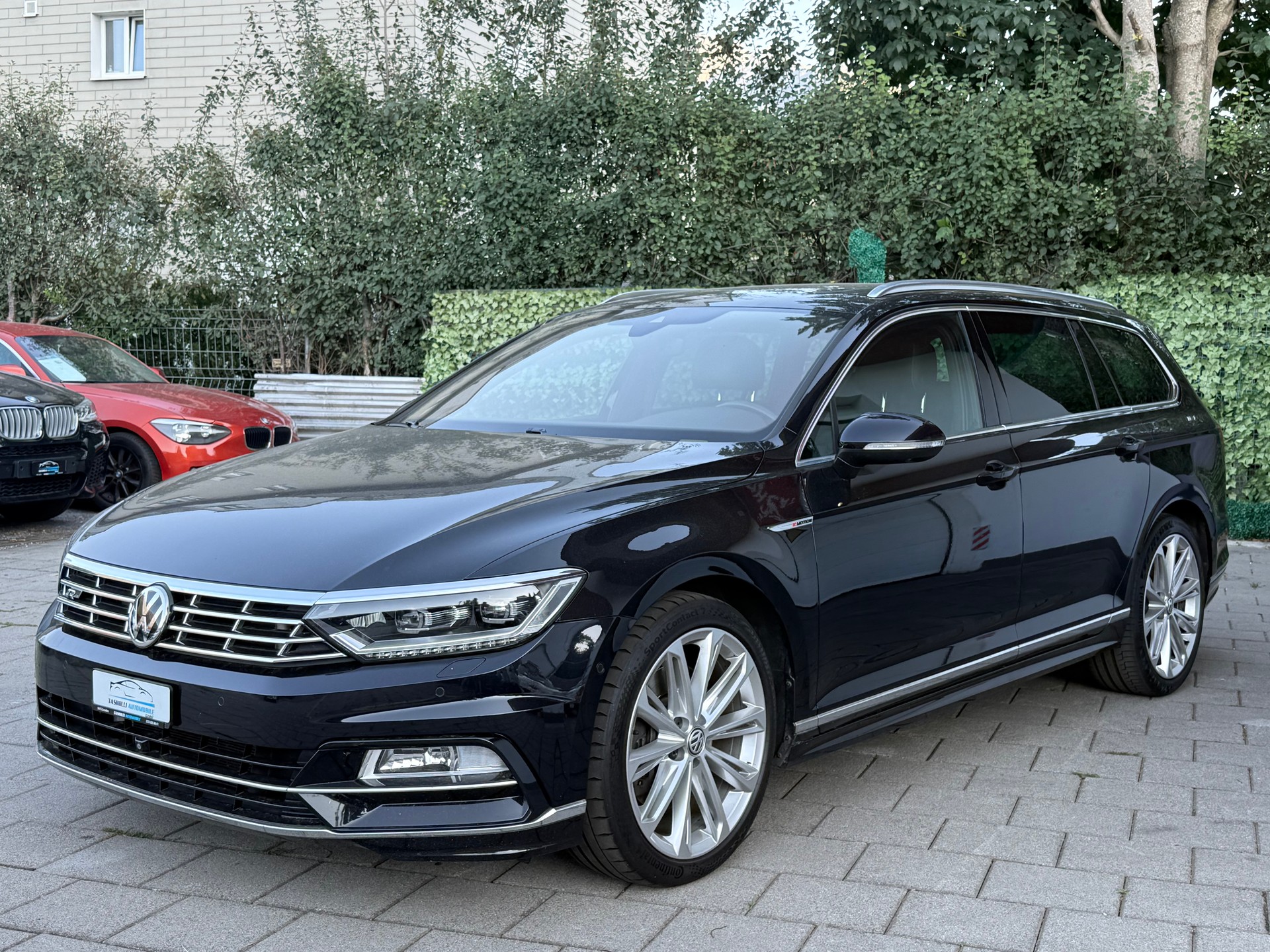 VW Passat Variant 2.0 TDI BMT High. DSG 4Motion-image-2