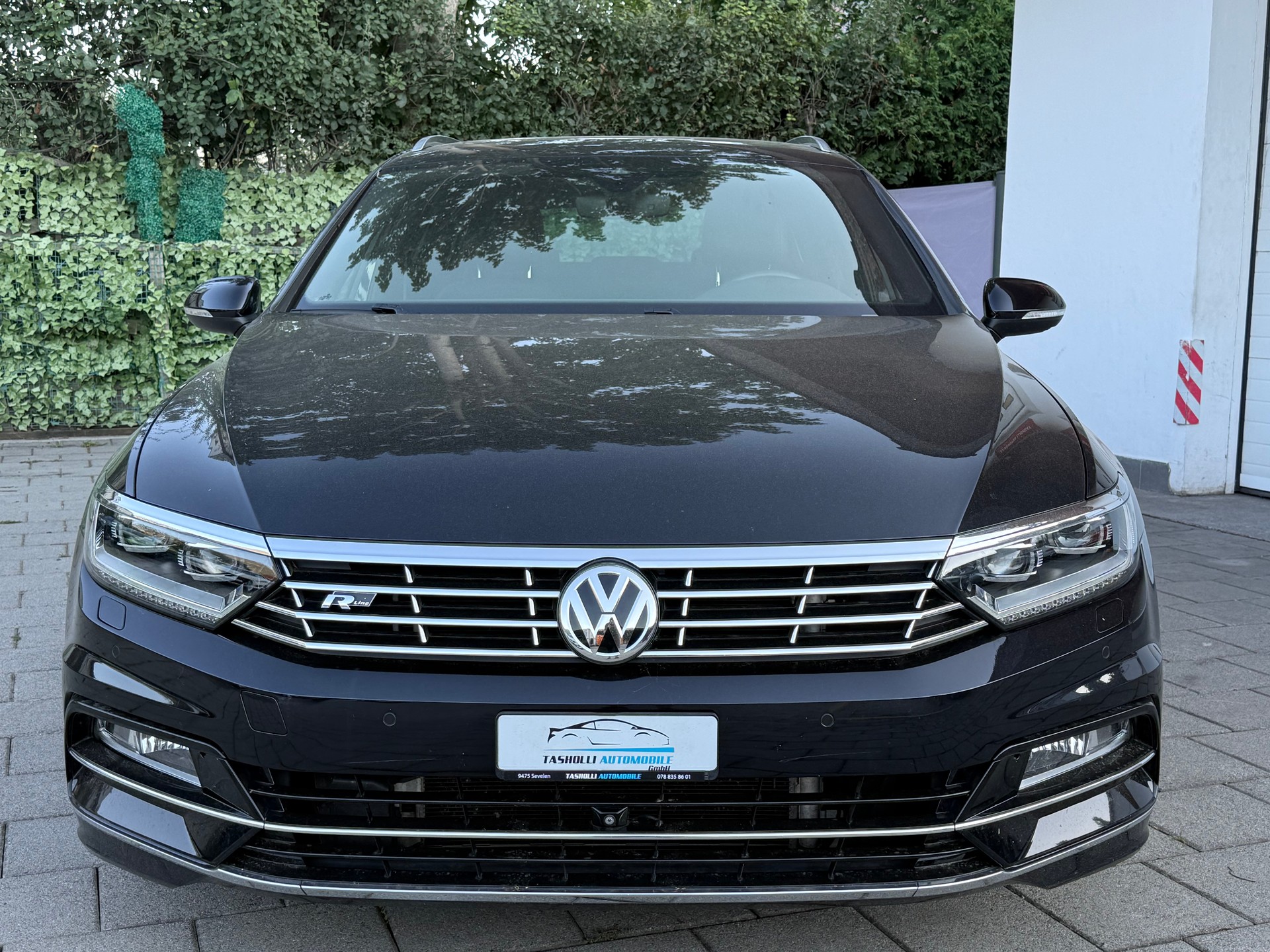 VW Passat Variant 2.0 TDI BMT High. DSG 4Motion-image-1