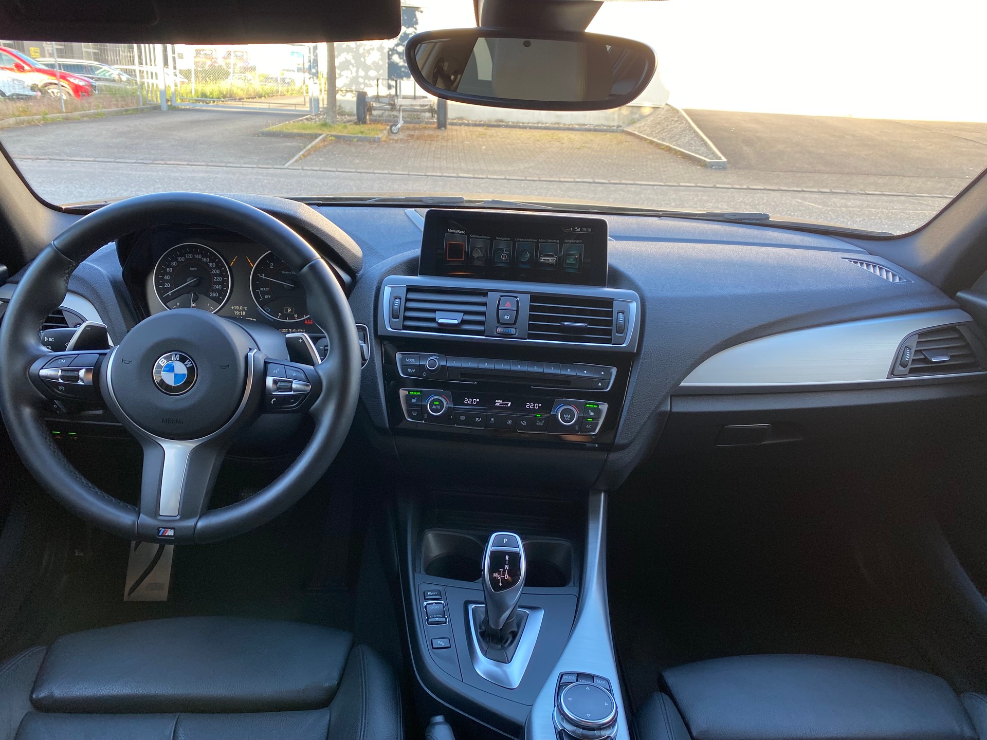 BMW M140i xDrive-image-4