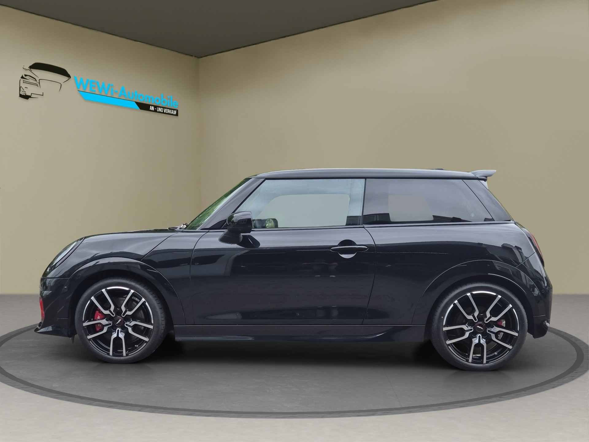 MINI Cooper John Cooper Works DKG-showroom-element-1