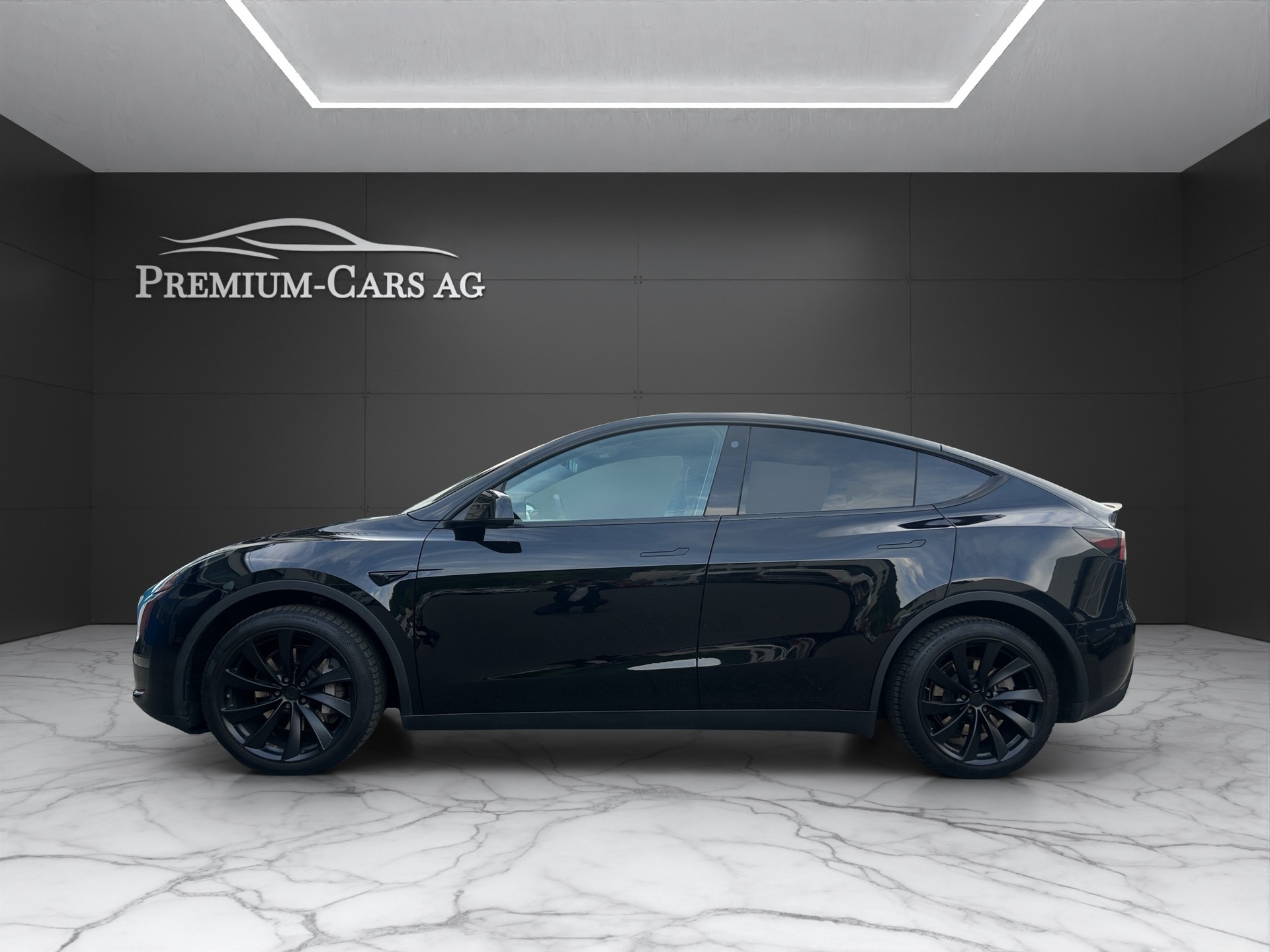 TESLA Model Y Long Range Dual Motor AWD / Batterie 92% / AMD /