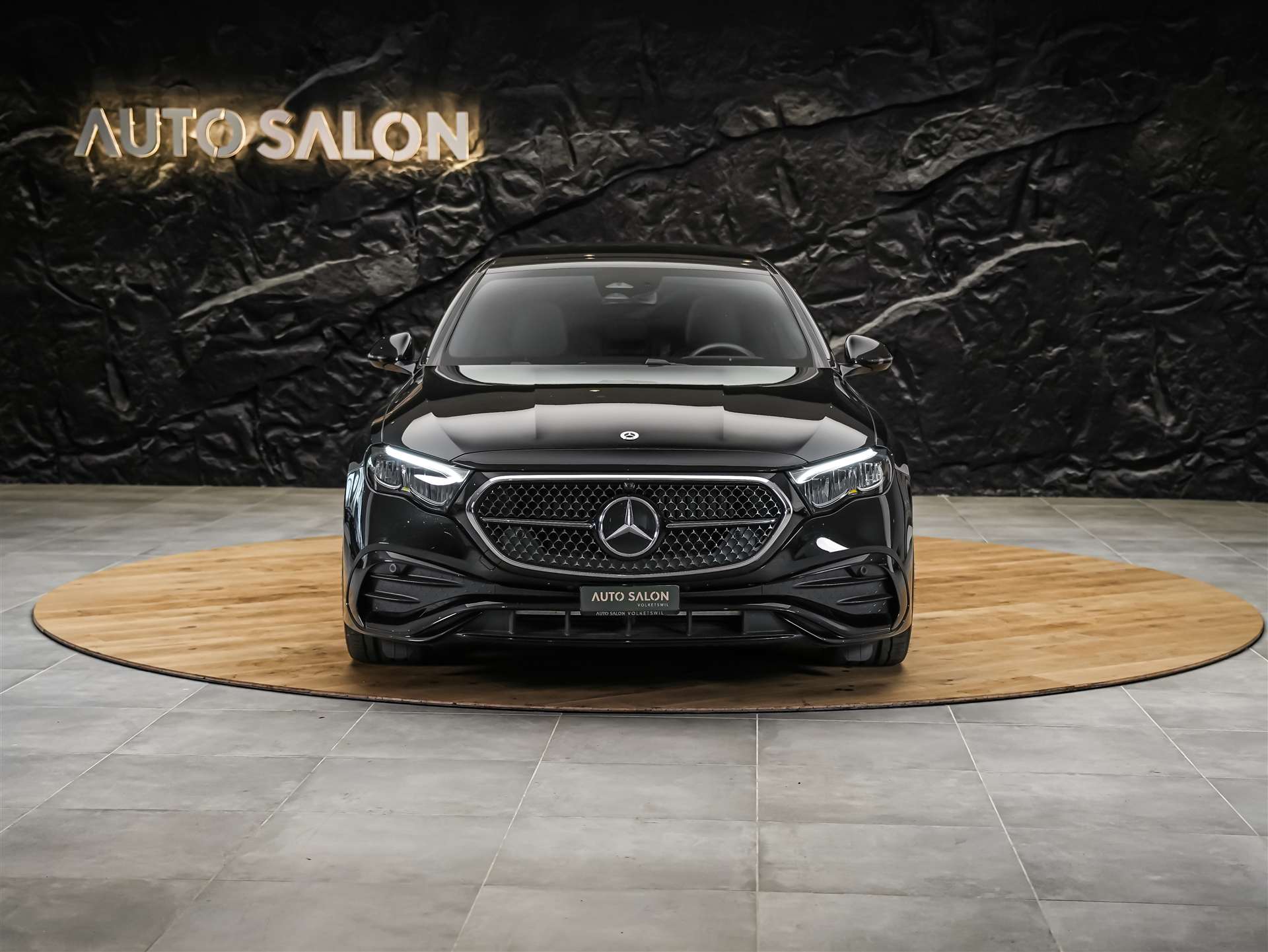 MERCEDES-BENZ E 220 d AMG Line 9G-Tronic *21" Felgen*Werksgarantie*Panorama*Lenkradheizung*-image-7