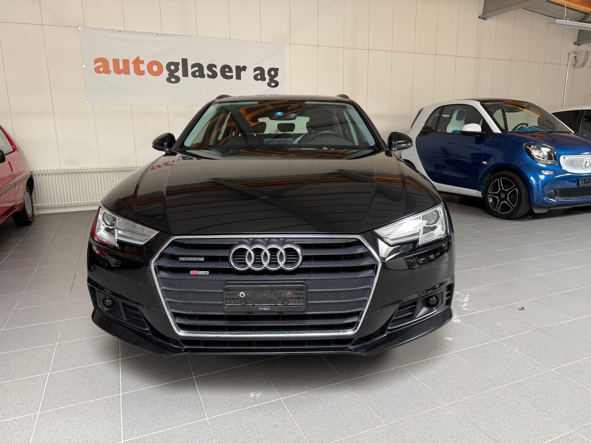 AUDI A4 Avant 2.0 TDI quattro S-tronic-showroom-element-3