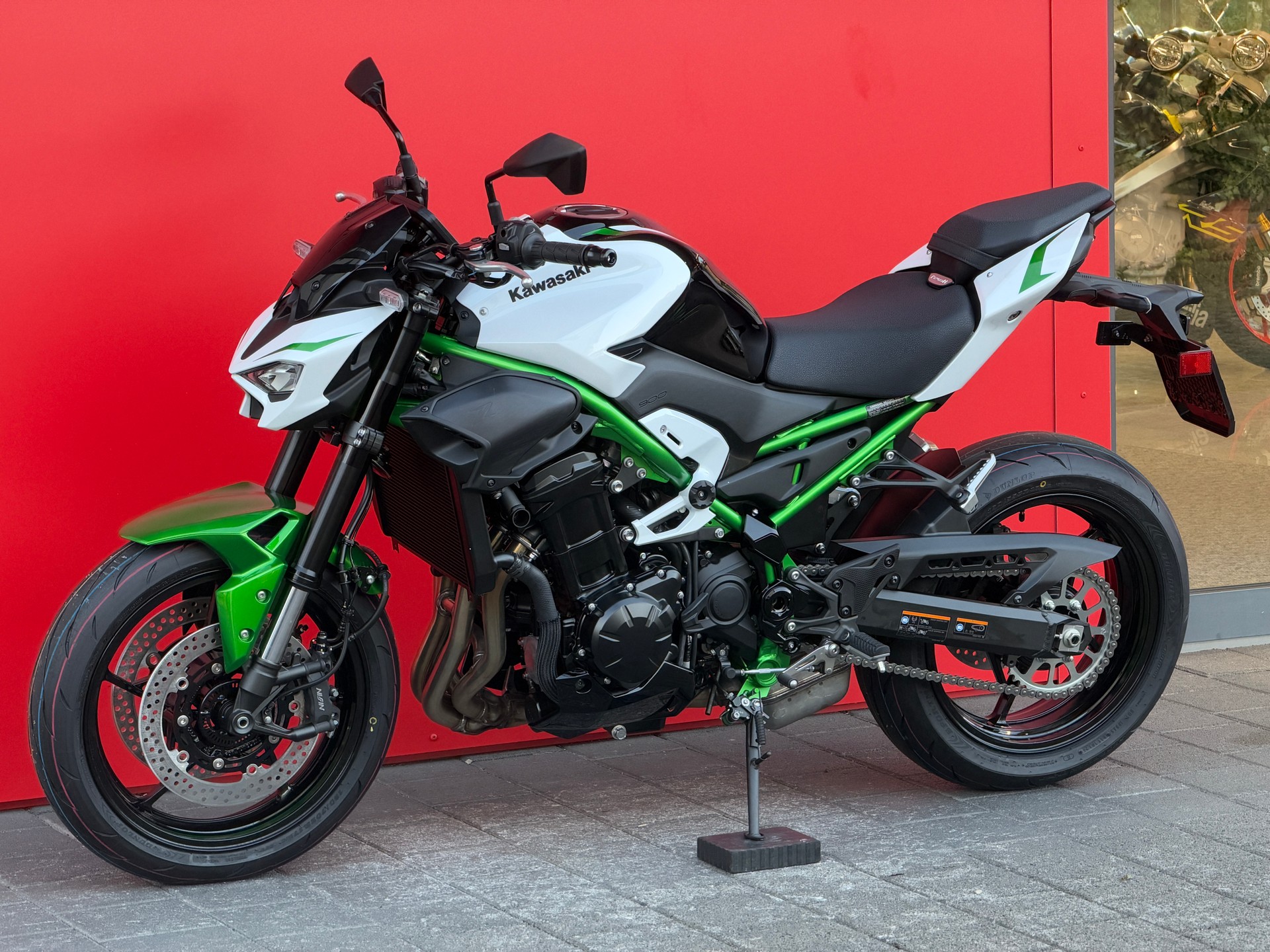KAWASAKI Z 900-image-13