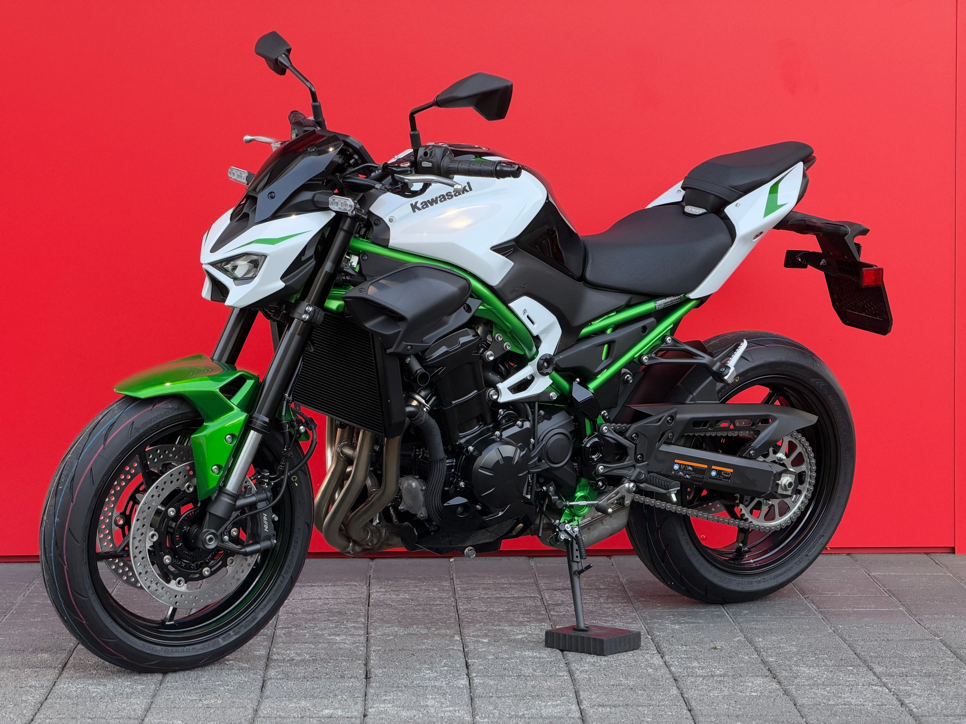 KAWASAKI Z 900-image-3